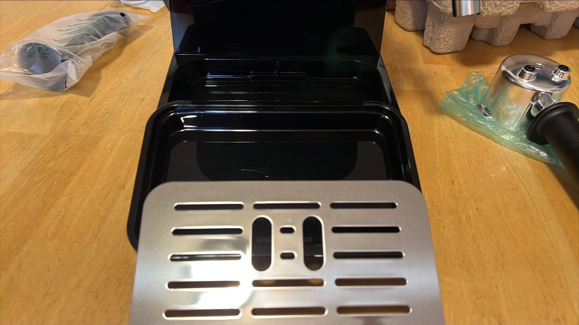 De'Longhi Stilosa Manual Espresso Machine, Compact Coffee Maker, 15 Bar Pump Pressure, Manual Milk Frother Steam Wand for Authentic Single & Double Espresso, Lattes & Cappuccinos, Tamper Included - Customer Photo 1