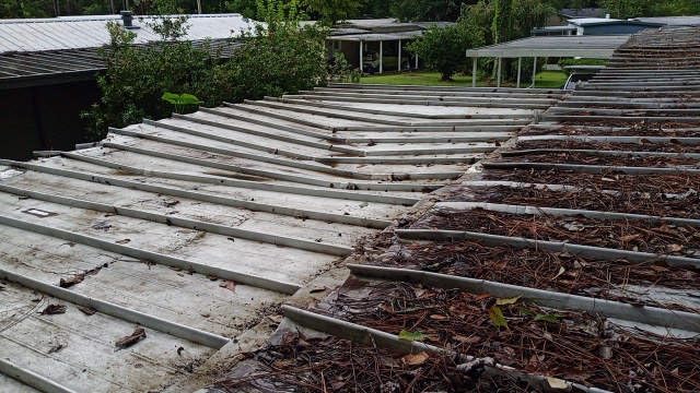 Greenworks 40V (130 MPH / 550 CFM ) Brushless Axial Leaf Blower, Ultra-Powerful for Wet Leaves, Heavy Debris, Gravel and Driveway Snow, Includes 4.0Ah Battery and Charger - Customer Photo 1