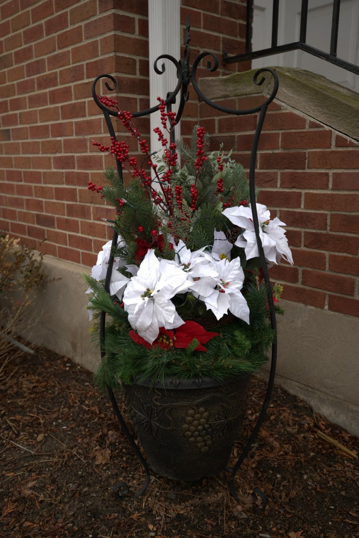 Nikon Z 5 with Compact Zoom Lens | Our most compact full-frame mirrorless stills/video camera with 24-50mm zoom lens | Nikon USA Model customer photo 1