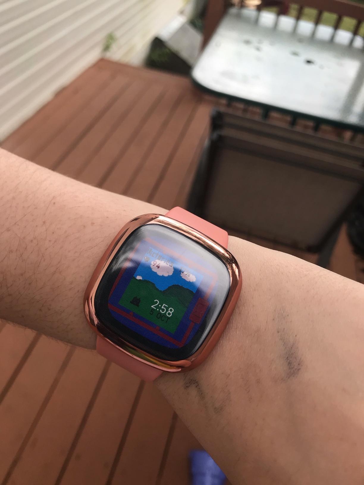 Fitbit Versa 3 Health & Fitness Smartwatch with GPS, 24/7 Heart Rate, Alexa Built-in, 6+ Days Battery, Midnight Blue/Gold - Customer Photo 1