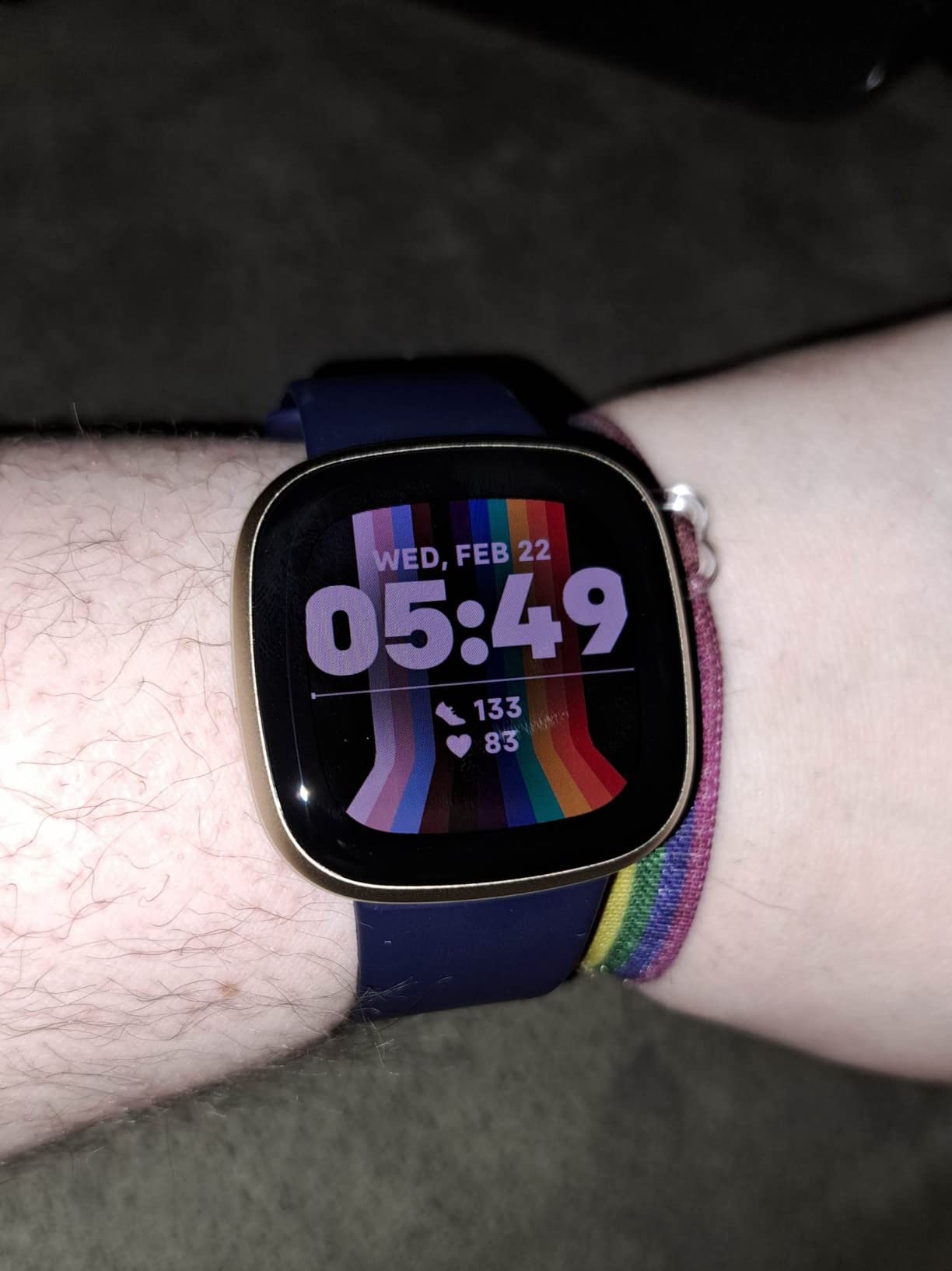 Fitbit Versa 3 Health & Fitness Smartwatch with GPS, 24/7 Heart Rate, Alexa Built-in, 6+ Days Battery, Midnight Blue/Gold, One Size (S & L Bands Included) - Customer Photo 2