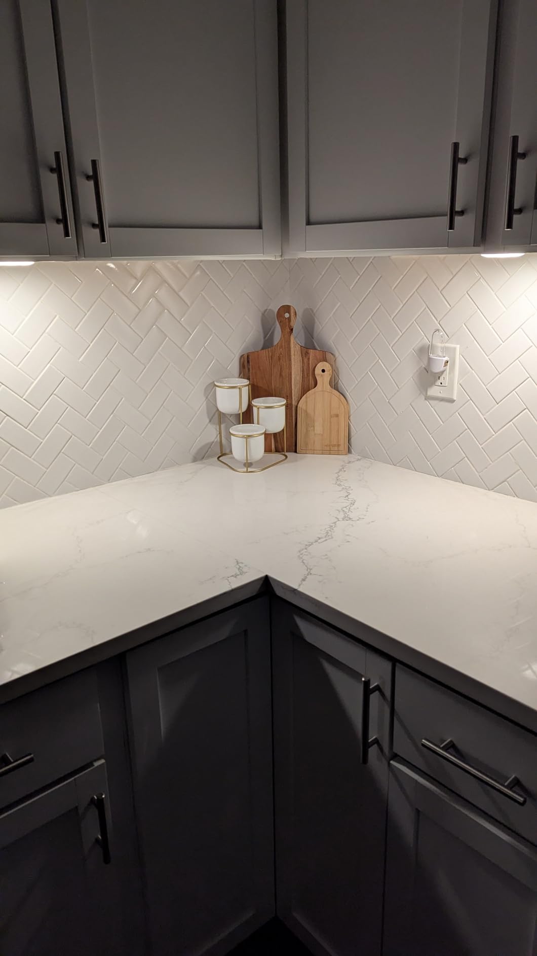 LED Closet Lights Motion Sensor Puck Light, Rechargeable Step Puck Lights,Dimmable Under Cabinet Indoor Lighting Magnet Stick-on Light for Counter Kitchen Wardrobe(6 Pack) - Customer Photo 1