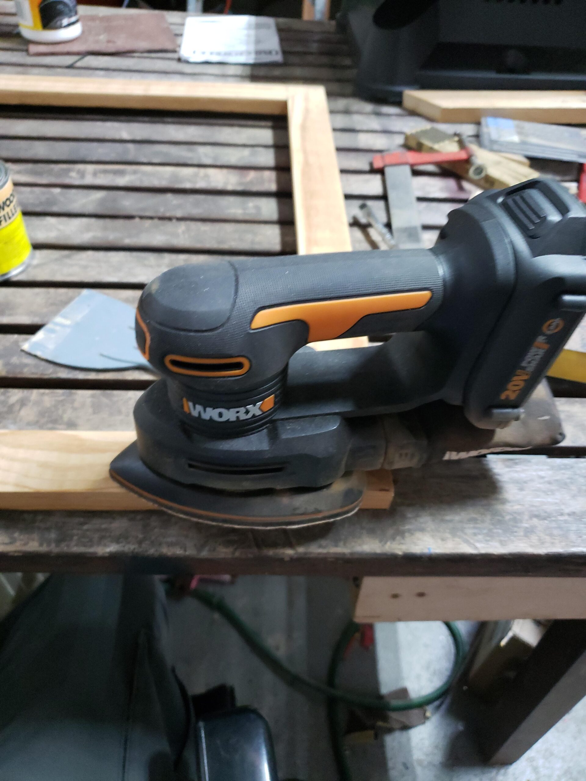 Worx WX822L.9 20V Power Share Cordless Detail Sander (Tool Only) - Customer Photo 1