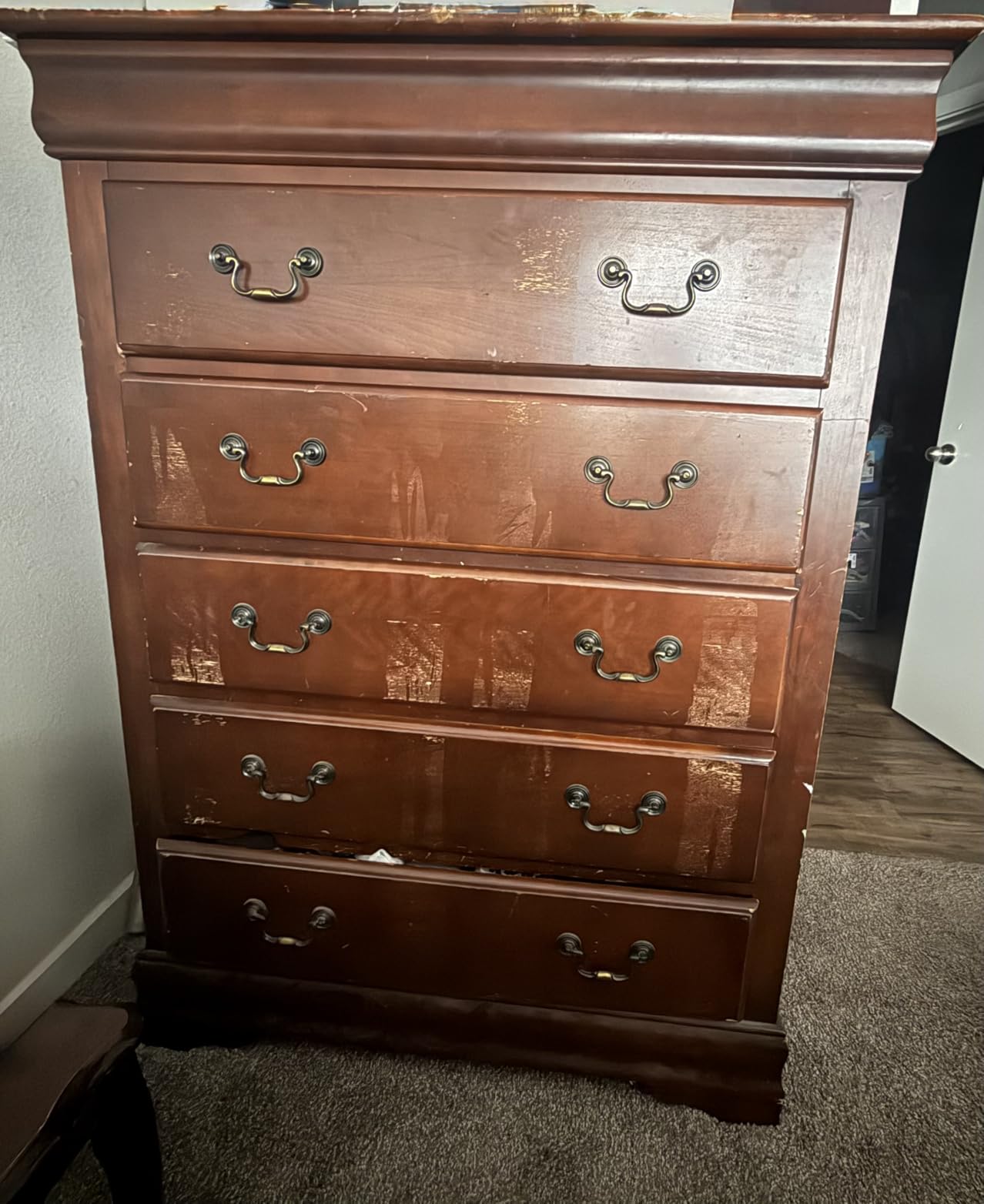 HYCHIKA Detail Sander, 14,000 OPM Compact Electric Sander Tool with 12 Pcs Sandpapers,Efficiency Dust Collection System,Suitable for Tight Spaces Sanding,Polishing,Removing Paint in Home Decoration - Customer Photo 2