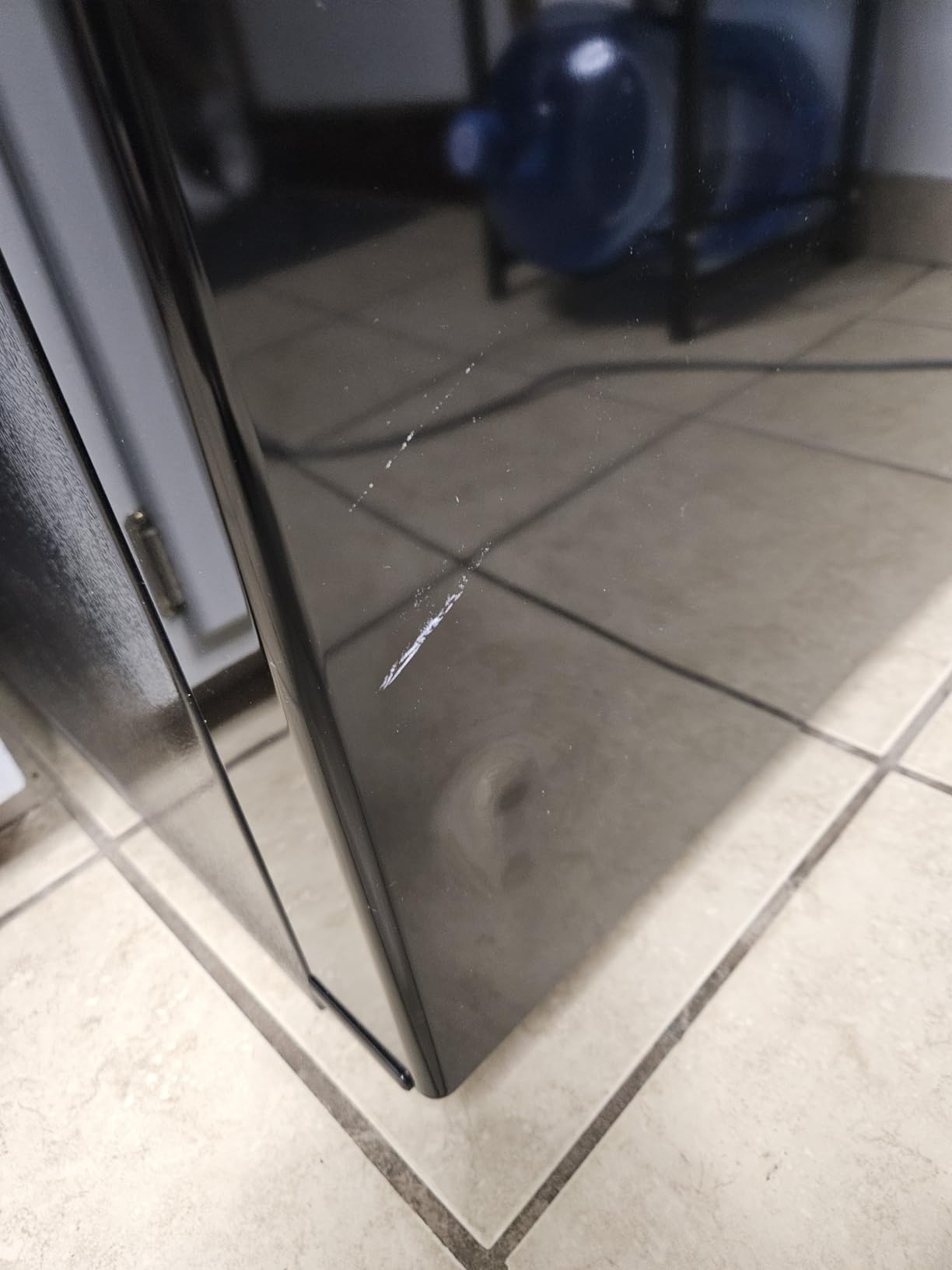 Winia WRFS26ABWD French Door Non-Dispenser Refrigerator, 26.1 Cu.Ft, White - Customer Photo 2