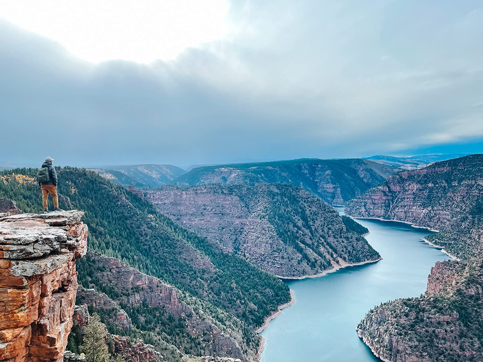 The Jumper - Compact Camera Backpacks for Photographers - A Minimalist & Travel-friendly Photography Backpack Compatible With Both Laptop & DSLR Accessories 18L (Pine Green) - Customer Photo 2