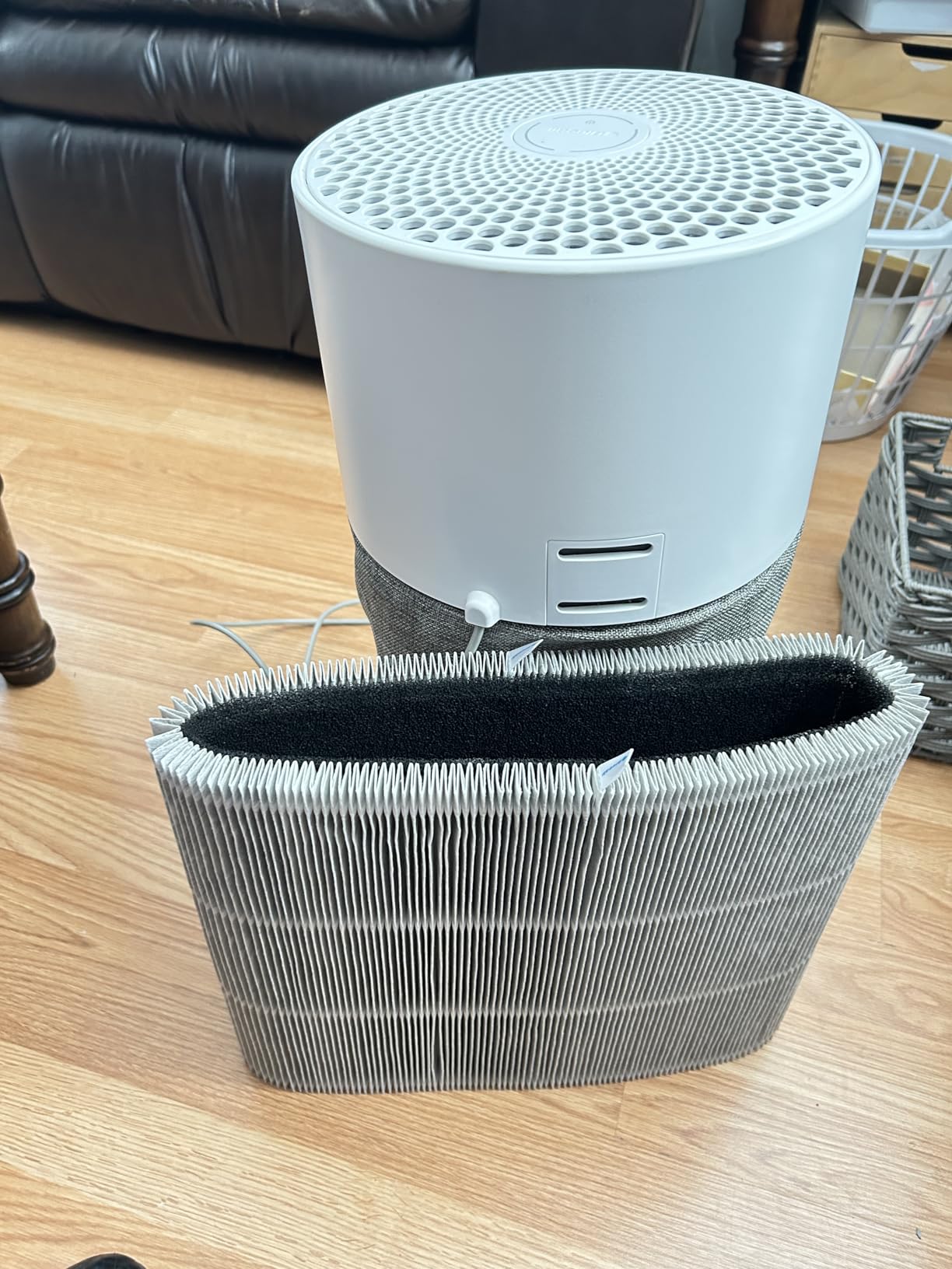 BLUEAIR Air Purifiers for Bedroom Small Room Air Purifiers for Home Air Purifiers for Pets Allergies Air Cleaner, HEPASilent Virus Air Purifier for Dust Baby Air Purifier for Nursery Blue Pure 511 - Customer Photo 4