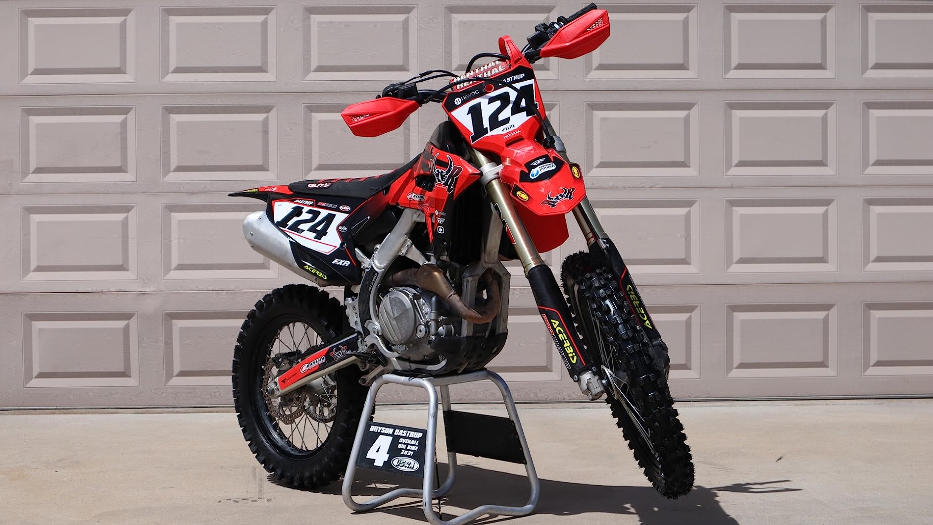 Canon EOS M50 Mark II + EF-M 15-45mm is STM Kit Black customer photo 2