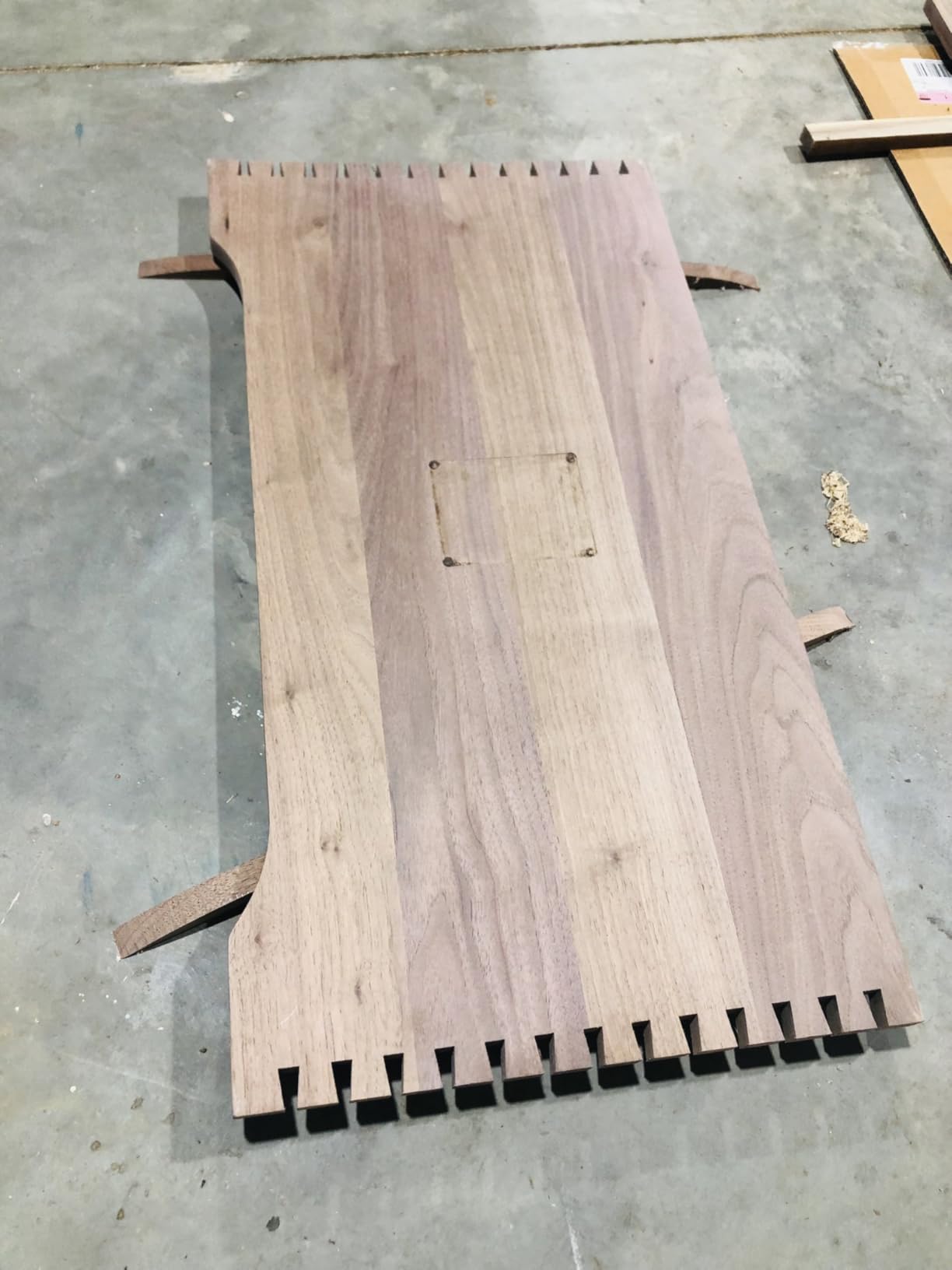 Peachtree Woodworking Supply Peachtree Dovetail Jig Master System with Two Anodized Aluminum Tracks, Two Clamps, One Flush Trim Router Bit, One Dovetail Router Bit and Extendable Aluminum Jig Template - Customer Photo 2