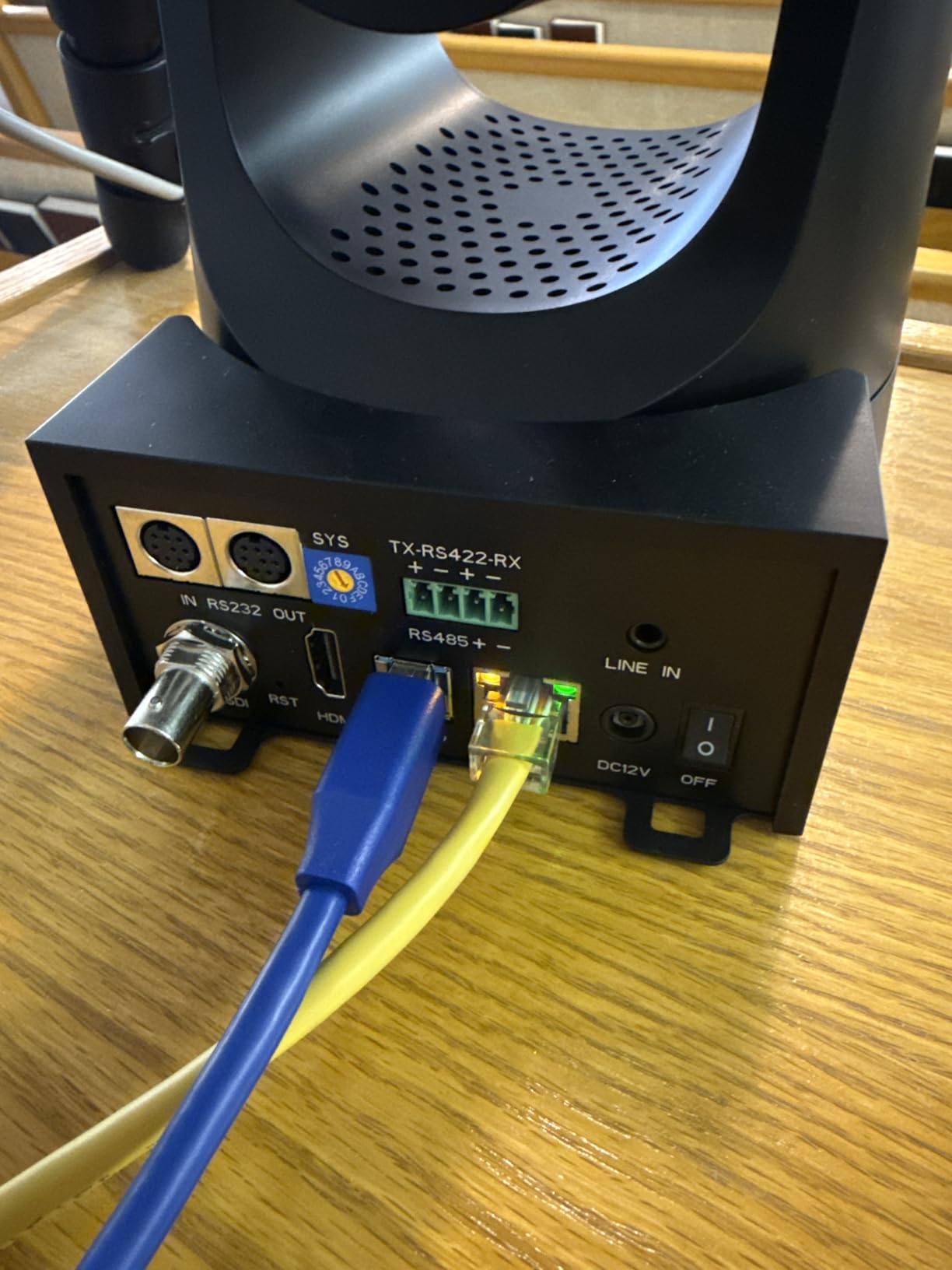 FoMaKo PTZ Camera HDMI, AI Auto-Tracking Gen 3, 20x Optical Zoom, True to Life Colors, PoE, HDMI PTZ Camera for Church Services Worship Education vMix OBS (FMK20SDI Pro,Black Color) - Customer Photo 2