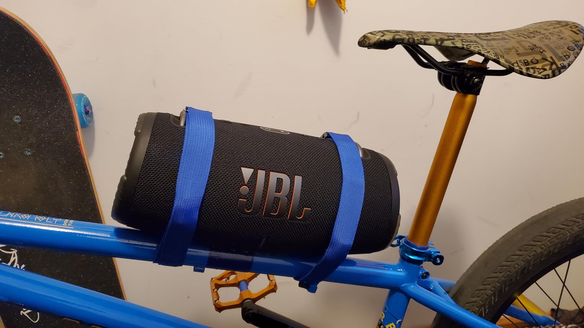 JBL Xtreme 3 - Portable Bluetooth Speaker, Powerful Sound and Deep Bass, IP67 Waterproof, 15 Hours of Playtime, Powerbank, PartyBoost for Multi-speaker Pairing (Black) - Customer Photo 1