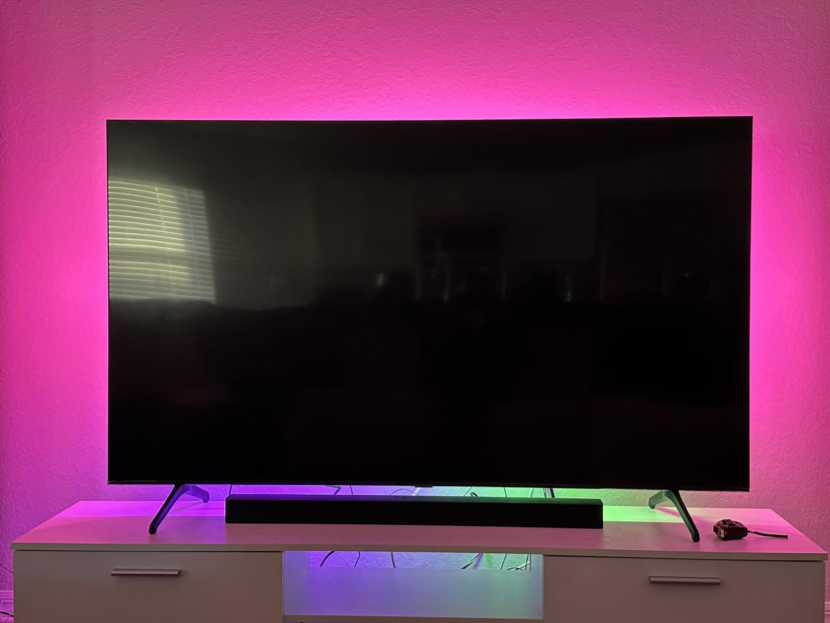 Philips Hue Gradient Lightstrip customer photo 1