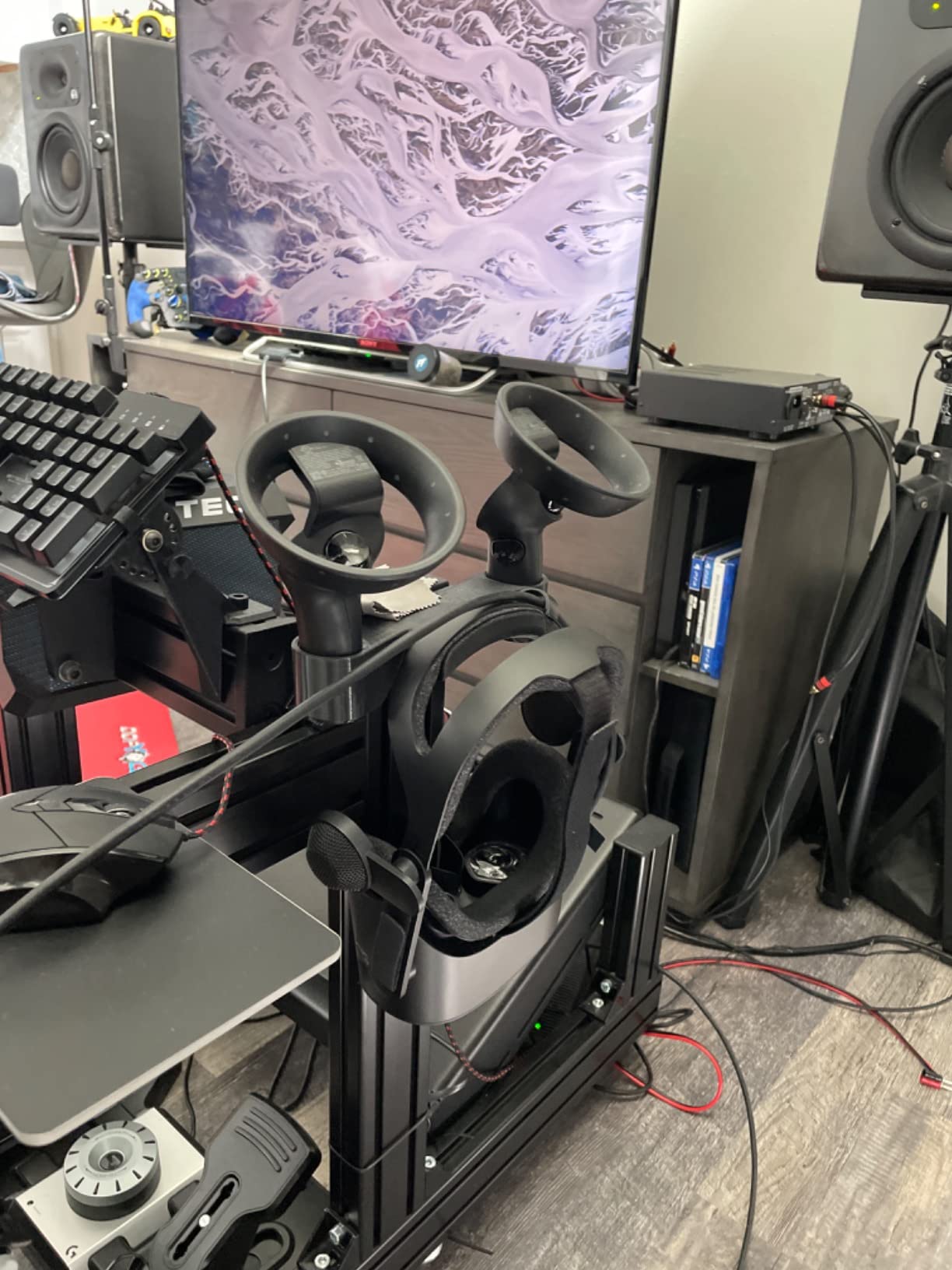 HP Reverb G2 VR Headset With Controller, Adjustable Lenses & Speakers from Valve, 2160 x 2160 LCD Panels, For Gaming, Ergonomic Design, 4 Cameras, Compatible With SteamVR & Windows Mixed Reality - Customer Photo 1