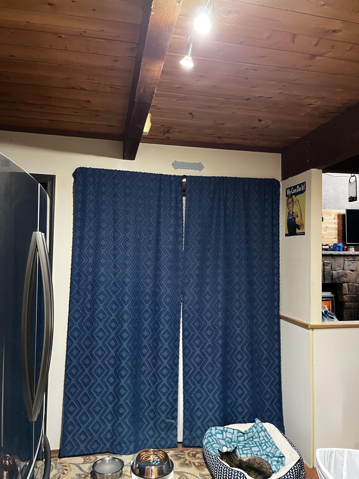 Ascher 6-Light LED Track Lighting Kit, Flexibly Rotatable Light Heads, 6 Way Ceiling Spotlight Matt Nickel Finish, Including 6 GU10 LED Bulbs (4W 400LM Daylight White 5000K) - Customer Photo 1