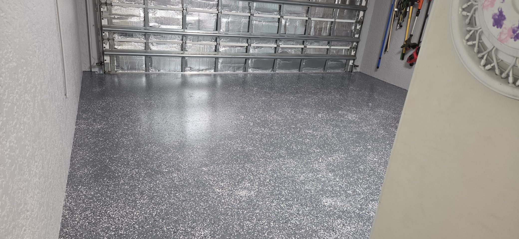 Rust-Oleum 365186 EPOXYSHIELD Garage Floor Coating Kit, 2.5 Car, Gloss Dark Gray - Customer Photo 1
