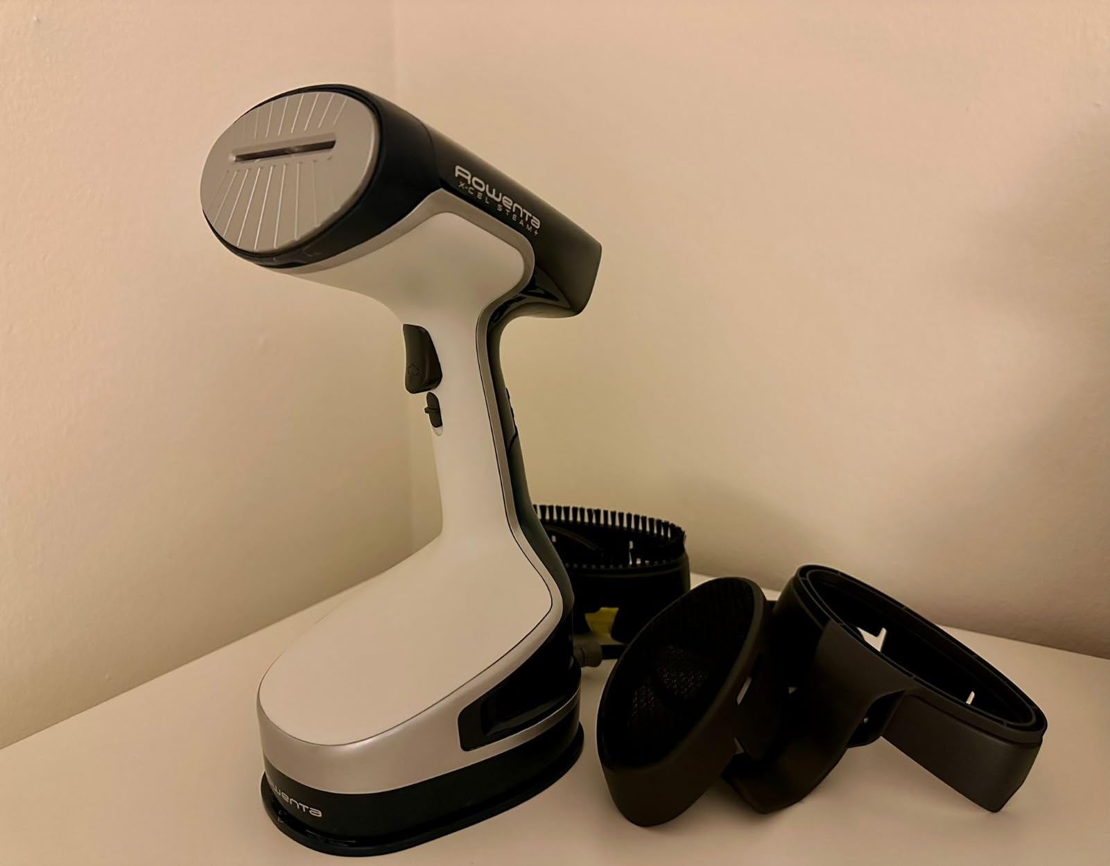 Rowenta Hand Steamer for Clothes, X-Cel Handheld Steamer, 25-Second Heat-Up, Powerful Steam, Long Cord, 1875W Clothes Steamer, Travel Must Have, DR8220 - Customer Photo 2