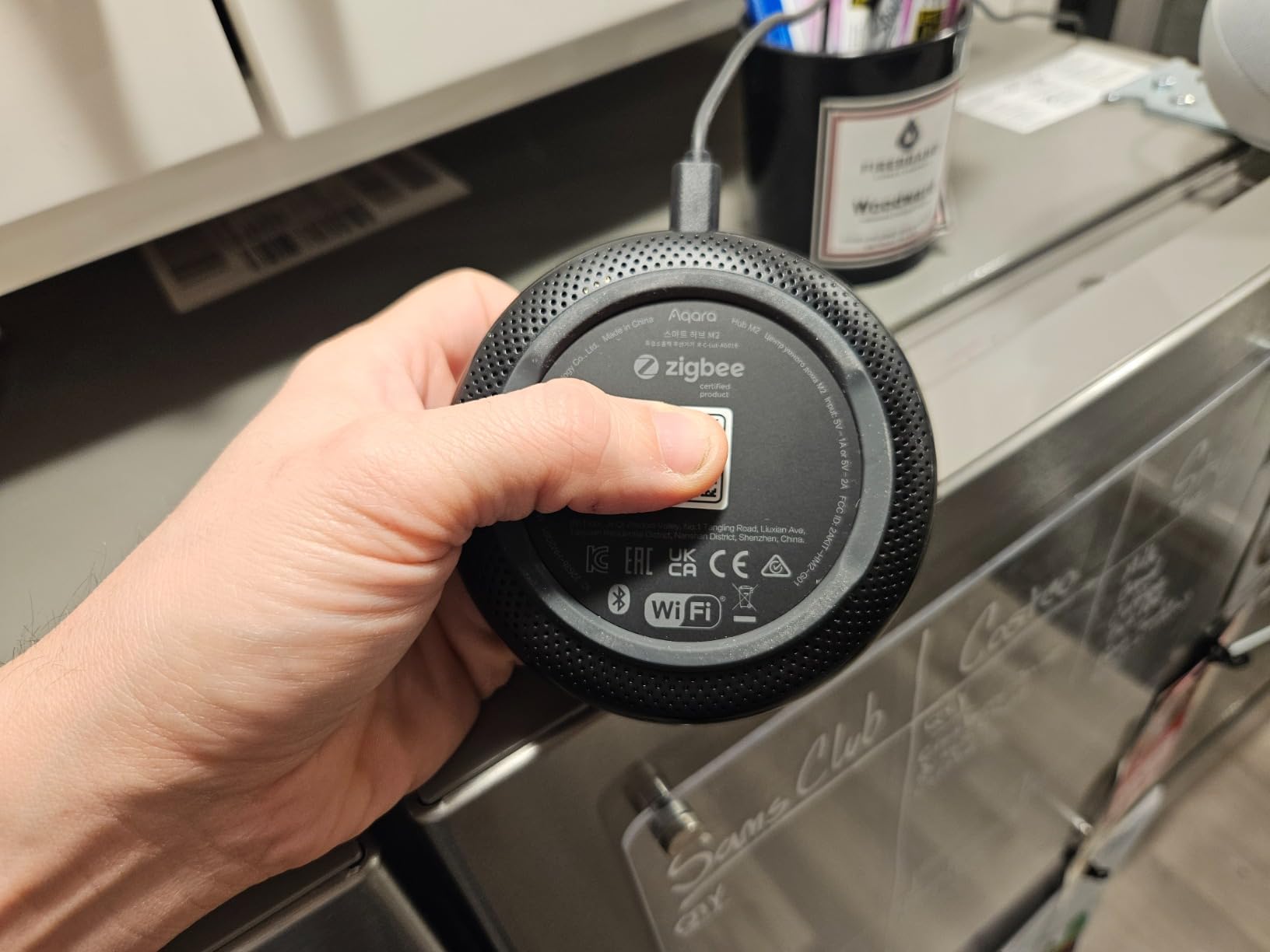 Aqara Smart Hub M2 (2.4 GHz Wi-Fi Required), Smart Home Bridge for Alarm System, IR Remote Control, Home Automation, Supports Alexa, Google Assistant, Apple HomeKit and IFTTT - Customer Photo 4