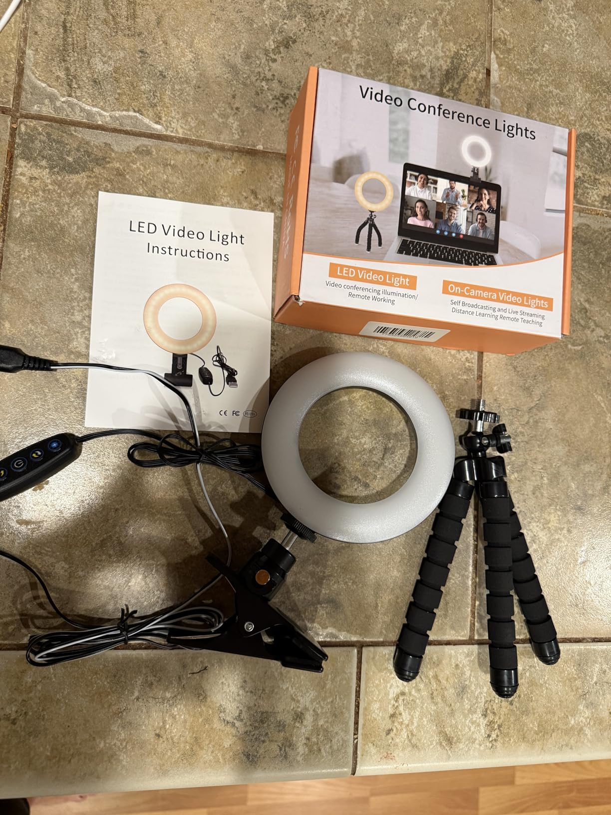 Video Conference Lighting Kit, Ring Light Clip on Laptop Monitor with 5 Dimmable Color & 5 Brightness Level for Webcam Lighting/Zoom Lighting/Remote Working/Self Broadcasting and Live Streaming, etc. - Customer Photo 1