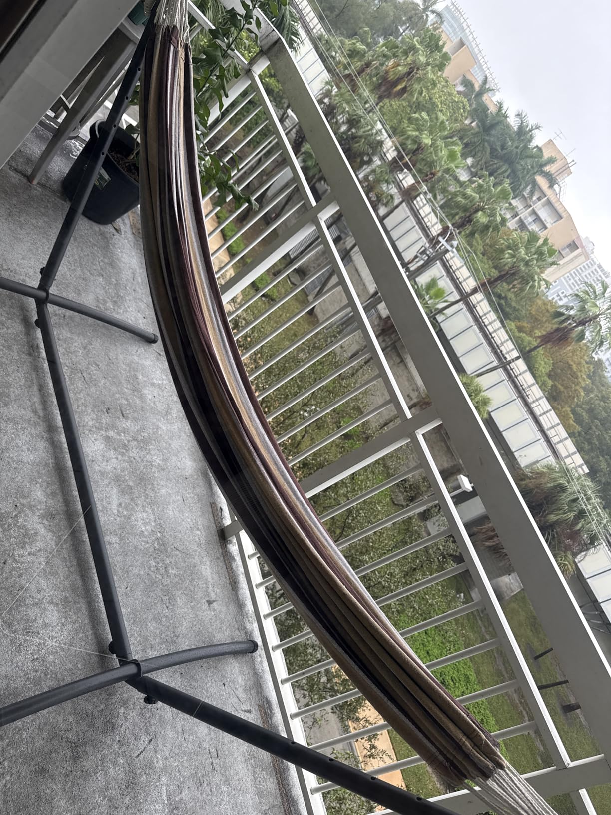 Amazon Basics Double Hammock with 9-Foot Space Saving Steel Stand and Carrying Case, 450 lb Capacity, Beige Stripe with Lace, 110 x 47 x 43 inches - Customer Photo 1