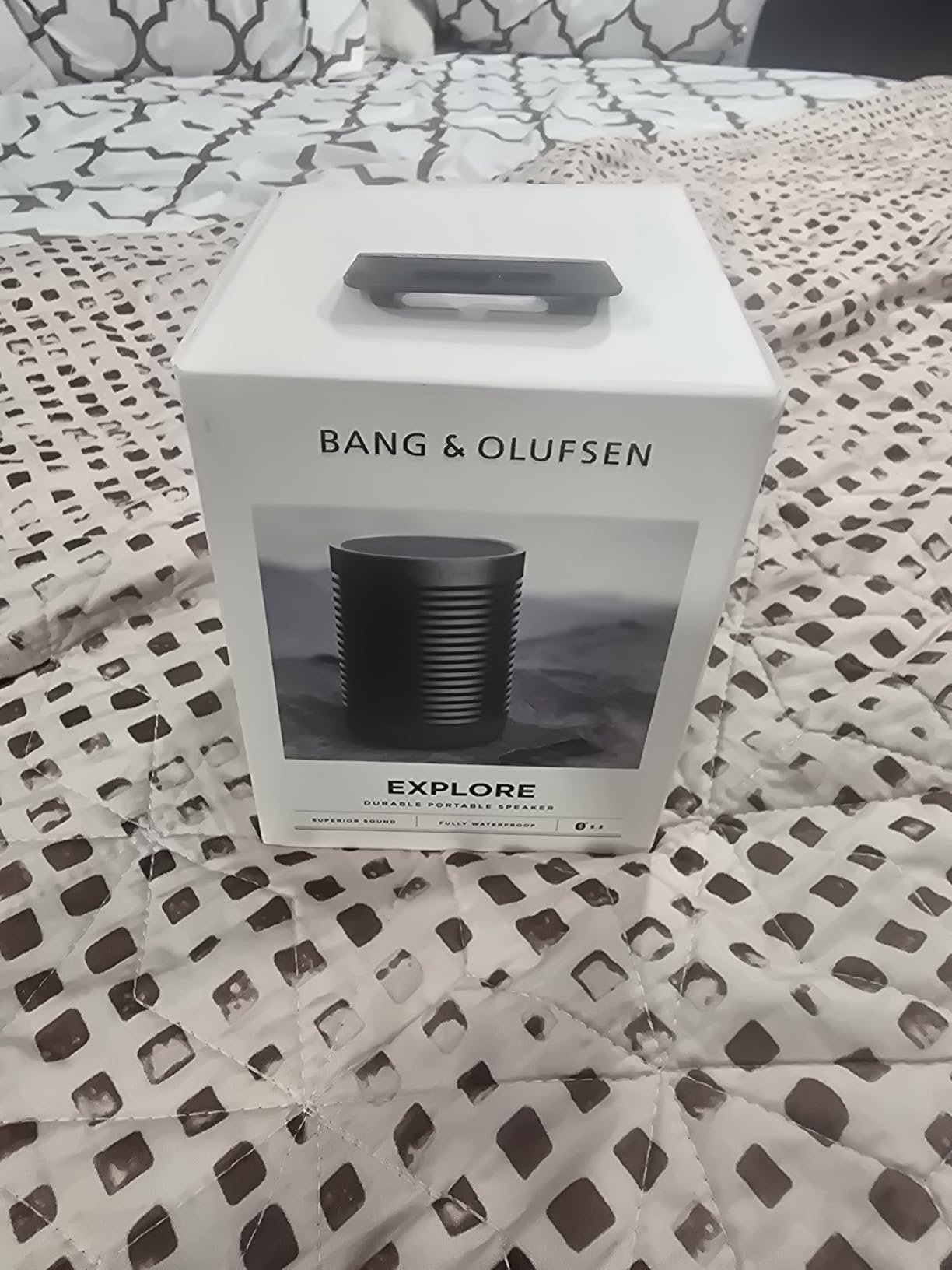 Beosound Explore - Wireless Portable Outdoor Bluetooth Speaker, IP 67 Dustproof and Waterproof, Anthracite - Customer Photo 2