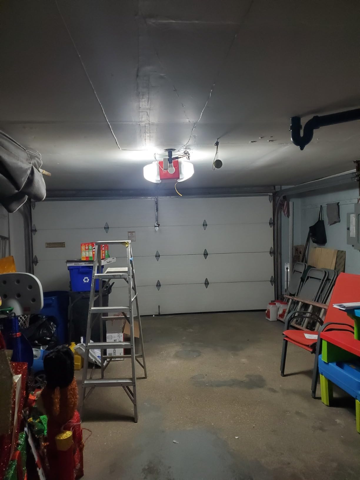 CRAFTSMAN 1/2 HP Smart Garage Door Opener - myQ Smartphone Controlled - Chain Drive, Wireless Keypad Included, Model CMXEOCG472, Red - Customer Photo 1