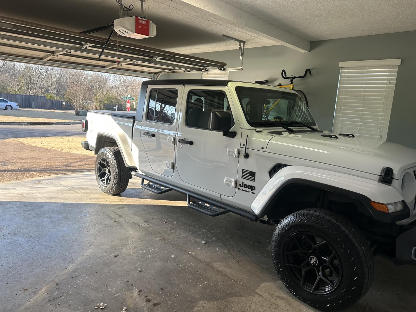 CRAFTSMAN 1/2 HP Smart Garage Door Opener - myQ Smartphone Controlled - Chain Drive, Wireless Keypad Included - Customer Photo 2