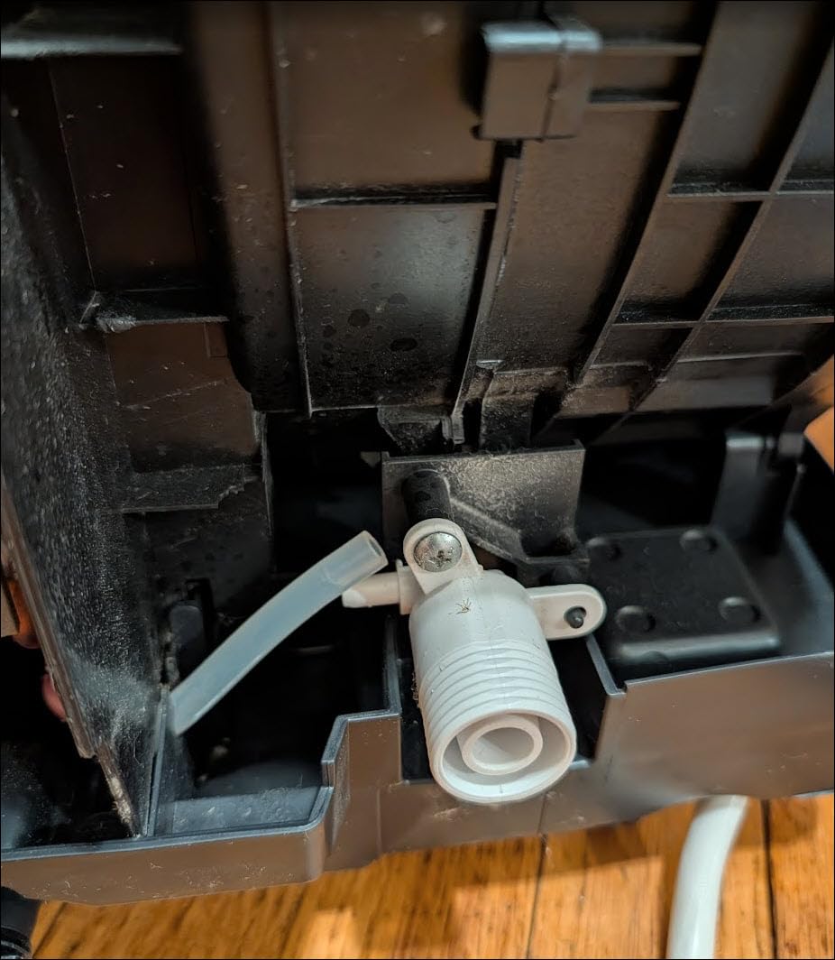 Midea Duo 12,000 BTU (10,000 BTU SACC) High Efficiency Inverter, Ultra Quiet Portable Air Conditioner, Cools up to 450 Sq. Ft., Compatible with Alexa/Google Assistant, Includes Remote - Customer Photo 4