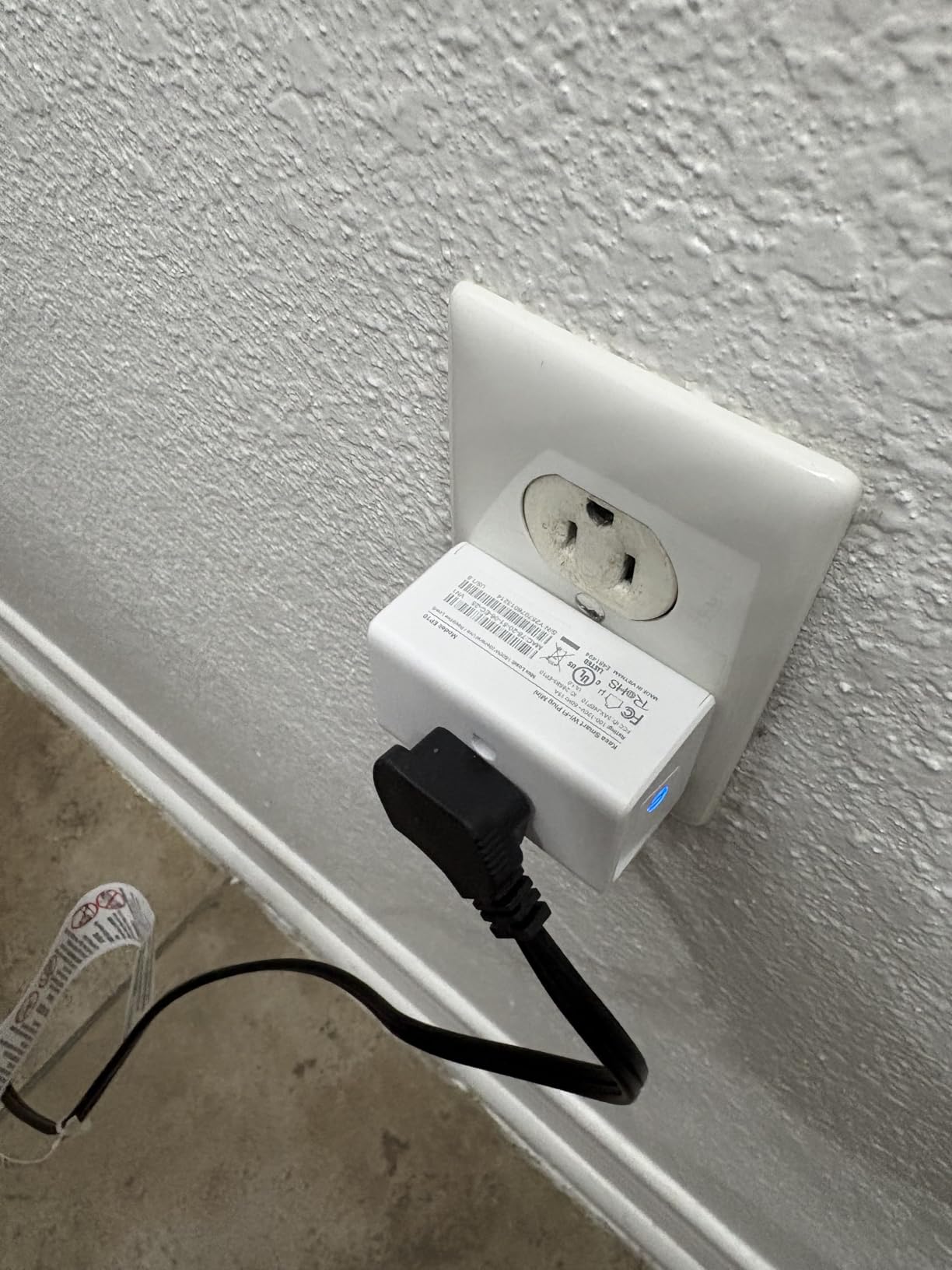 Kasa Smart Plug Ultra Mini 15A, Smart Home Wi-Fi Outlet Works with Alexa, Google Home & IFTTT, No Hub Required, UL Certified, 2.4G WiFi Only, 2 Count (Pack of 1)(EP10P2), White - Customer Photo 4