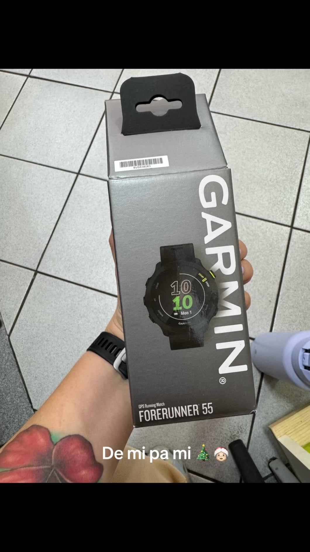 Garmin Forerunner 55, GPS Running Watch with Daily Suggested Workouts, Up to 2 Weeks of Battery Life, Black - Customer Photo 3