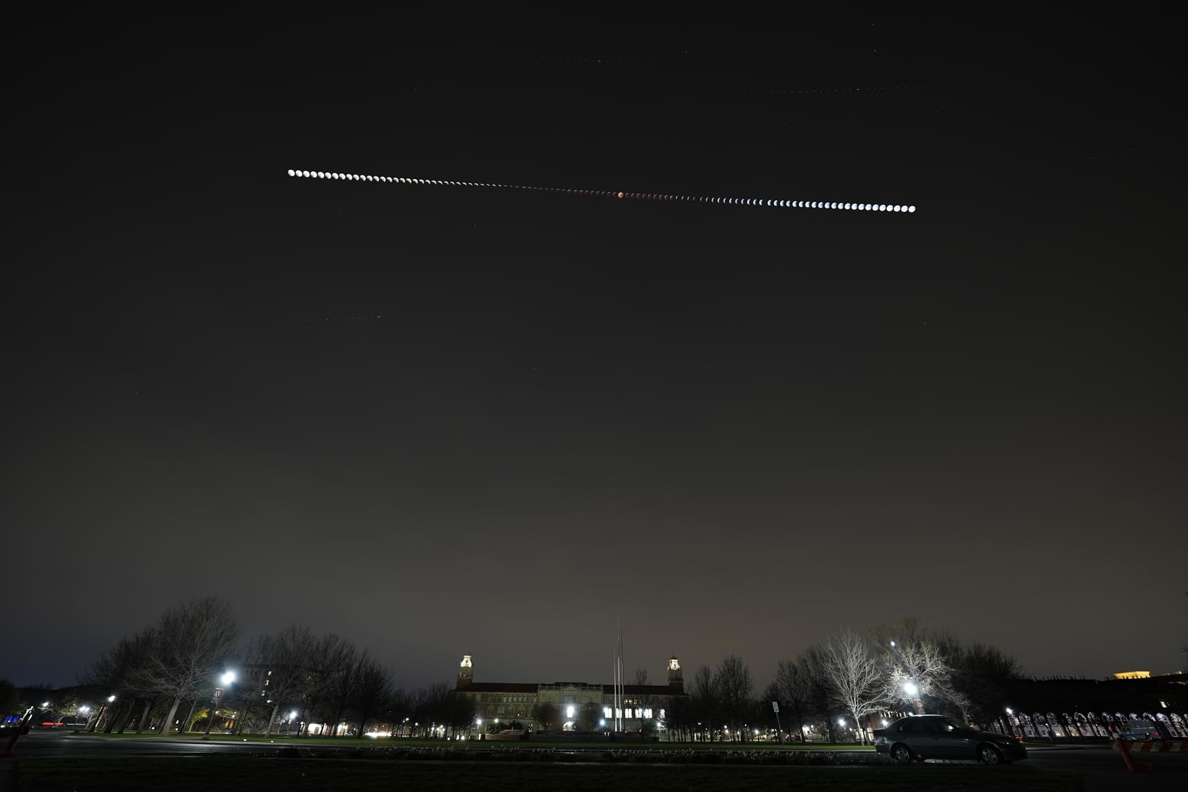 Sony FE 14mm F1.8 GM Full-Frame Large-Aperture Wide Angle Prime G Master Lens - Customer Photo 2