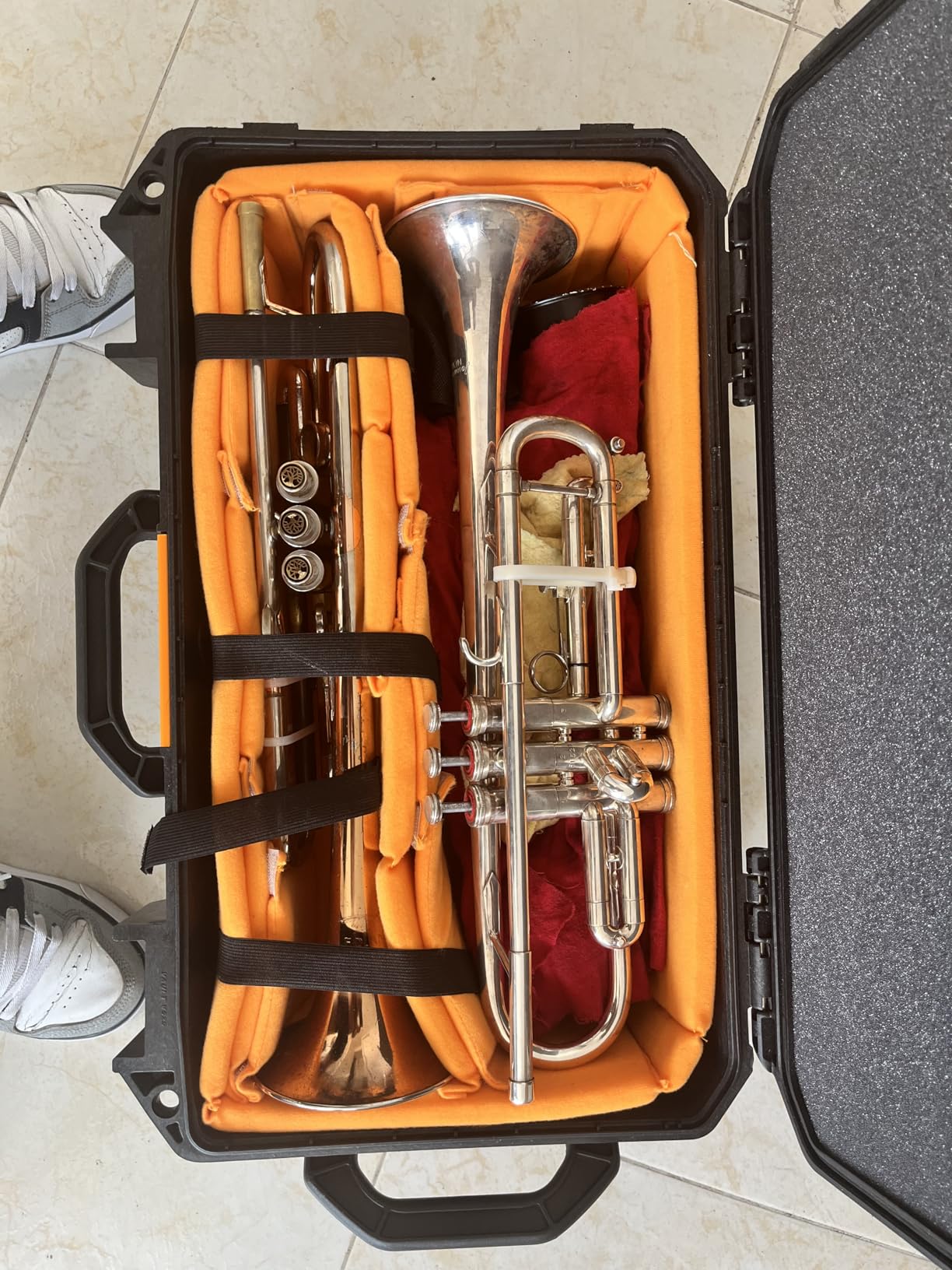 Vault V525 Hard Case for Camera, Pistol, Gear, Equipment - Waterproof Protective Case customer photo 1