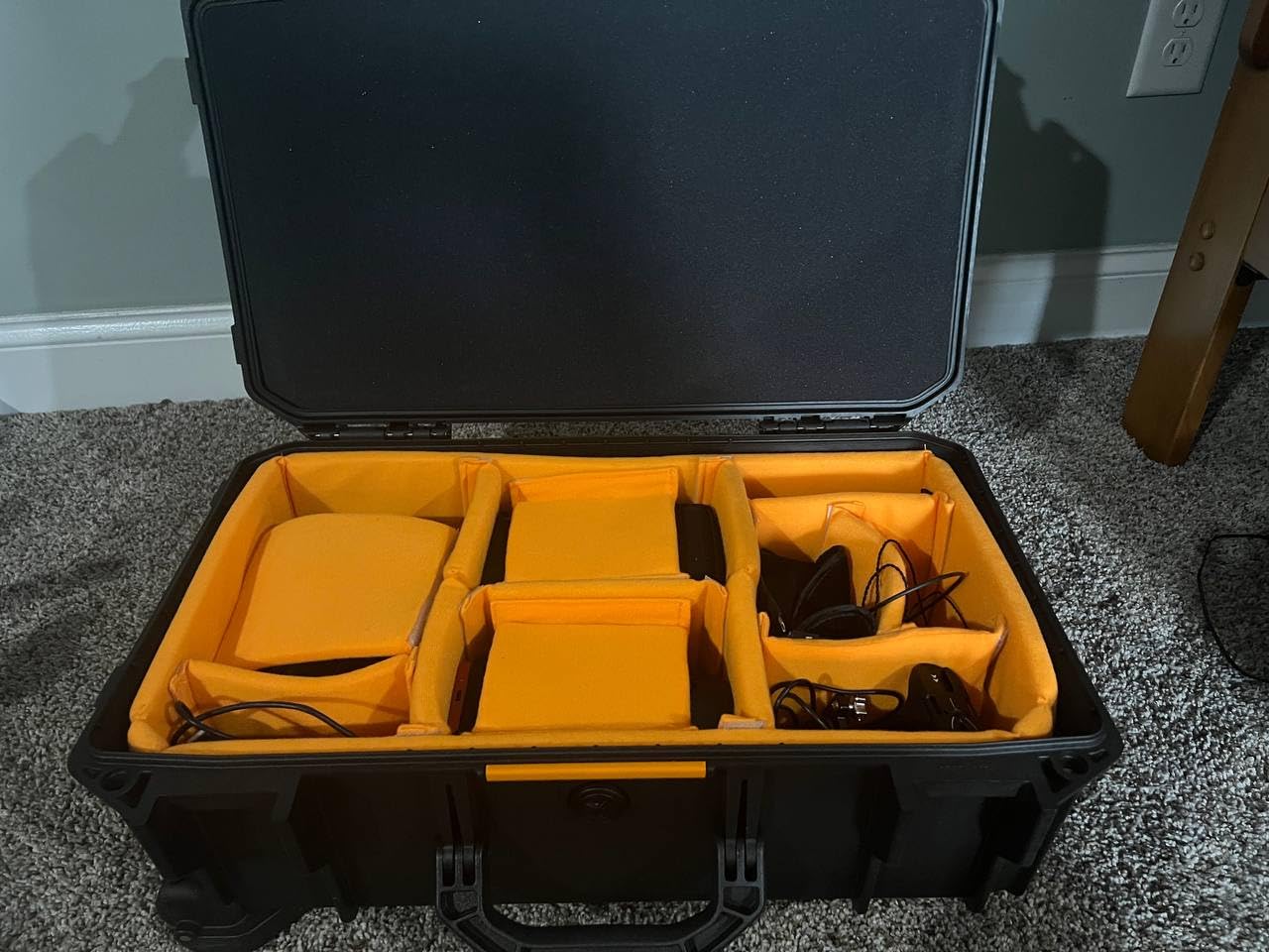 Pelican Vault V525 Hard Case (Camera, Pistol, Gear, Equipment) - Customer Photo 4