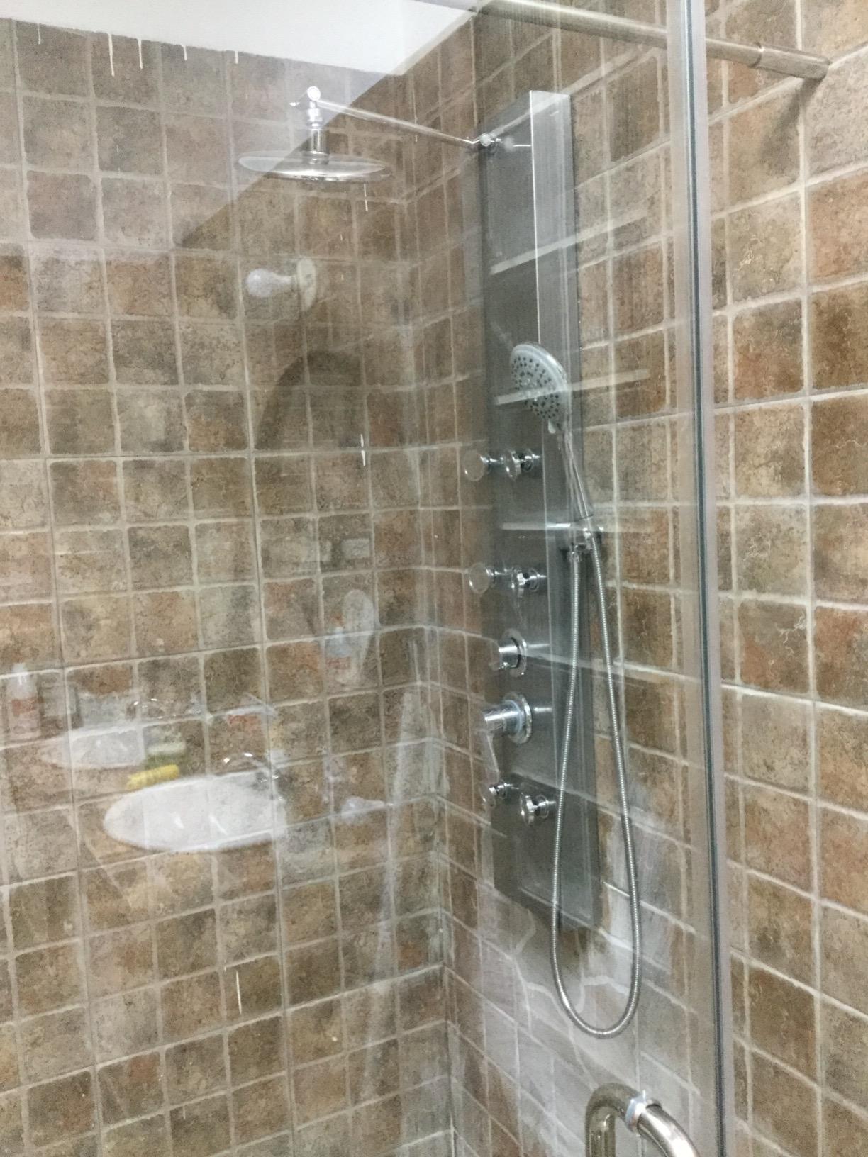 ROVOGO Tempered Glass Shower Panel System with Rainfall Shower, 6 Body Jets, Handheld Wand and Tub Spout, Shower Tower with Height Adjustable Shower Arm, White - Customer Photo 2