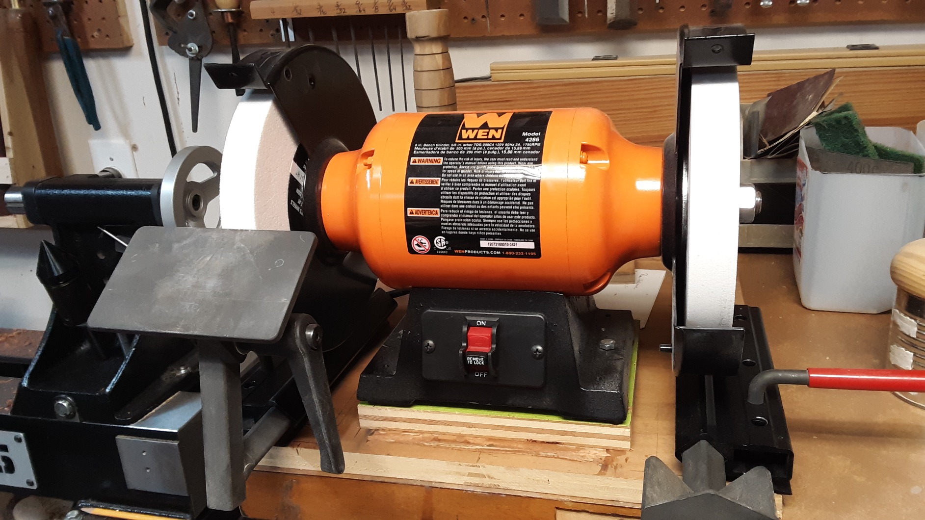 WEN BG4286 3-Amp 8-Inch Slow Speed Bench Grinder - Customer Photo 4