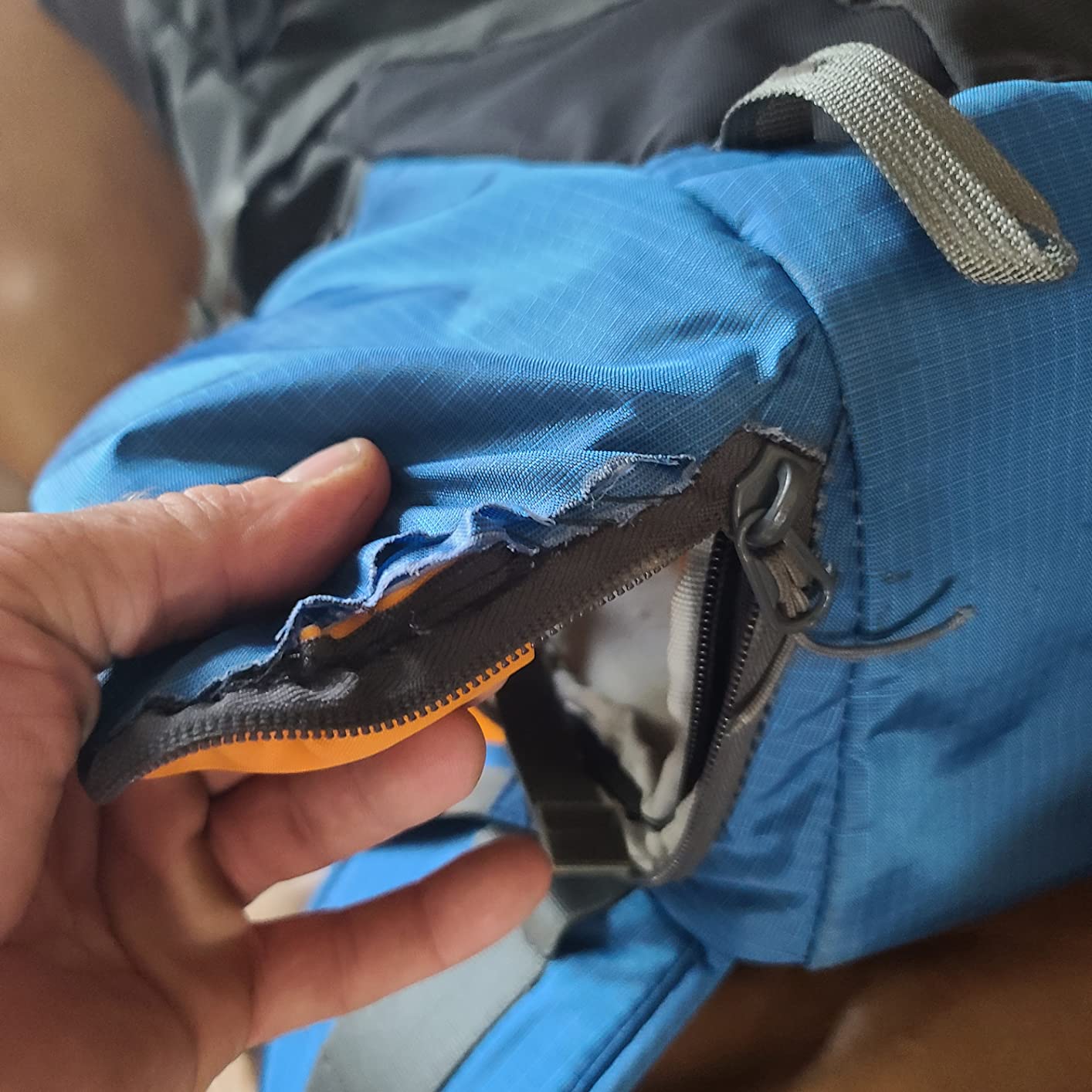 Lowepro PhotoSport BP 15L AW III, Hiking Backpack with Side Access, Removable Camera Insert and Accessory Strap System, Grey, for Mirrorless Camera - Customer Photo 2