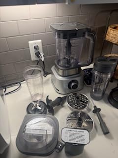 Ninja Blender & Food Processor Combo, Foodi Power Blender System for Smoothies, Bowls, Spreads & Shakes, 6 Functions, 72-oz Pitcher, To-Go Cups, Silver, SS401 - Customer Photo 2