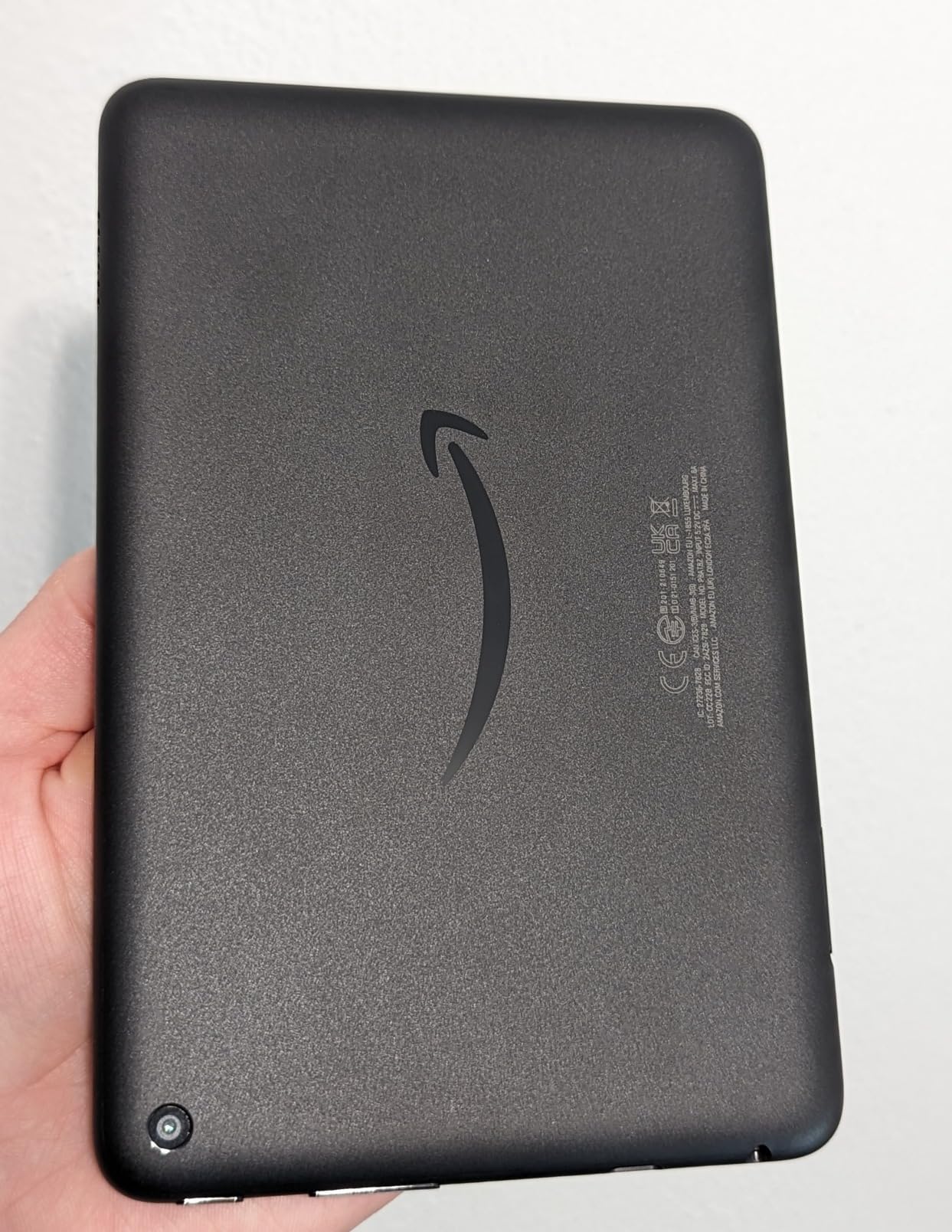 Like-New Amazon Fire 7 tablet (newest model) 7