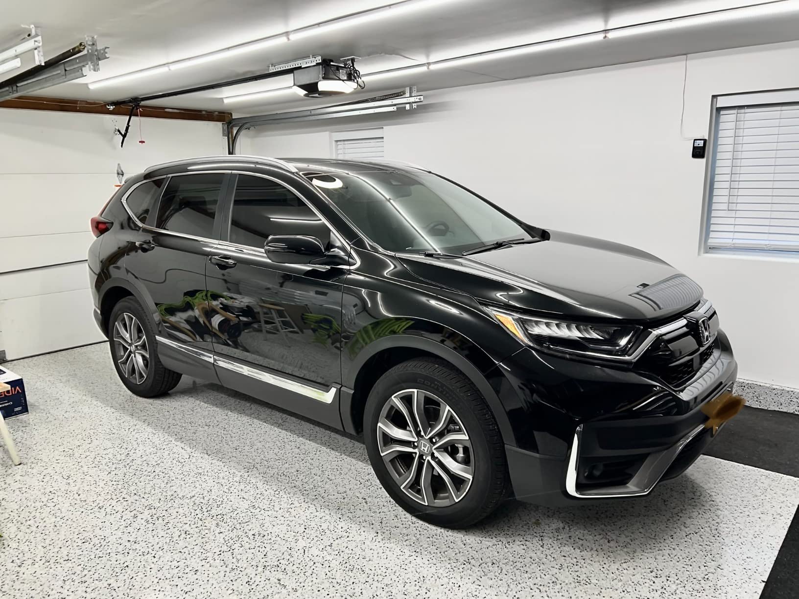 Chamberlain B6753T Smart Garage Door Opener, Video Streaming & Advanced Corner LED Lighting-myQ Smartphone Controlled-Ultra Quiet, Strong Belt Drive & MAX Lifting Power - Customer Photo 2