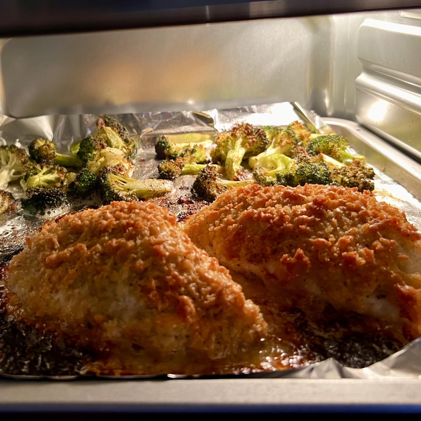 Emeril Lagasse Extra Large French Door Air Fryer Toaster Oven Combo, 24 Cooking Functions - Customer Photo 2