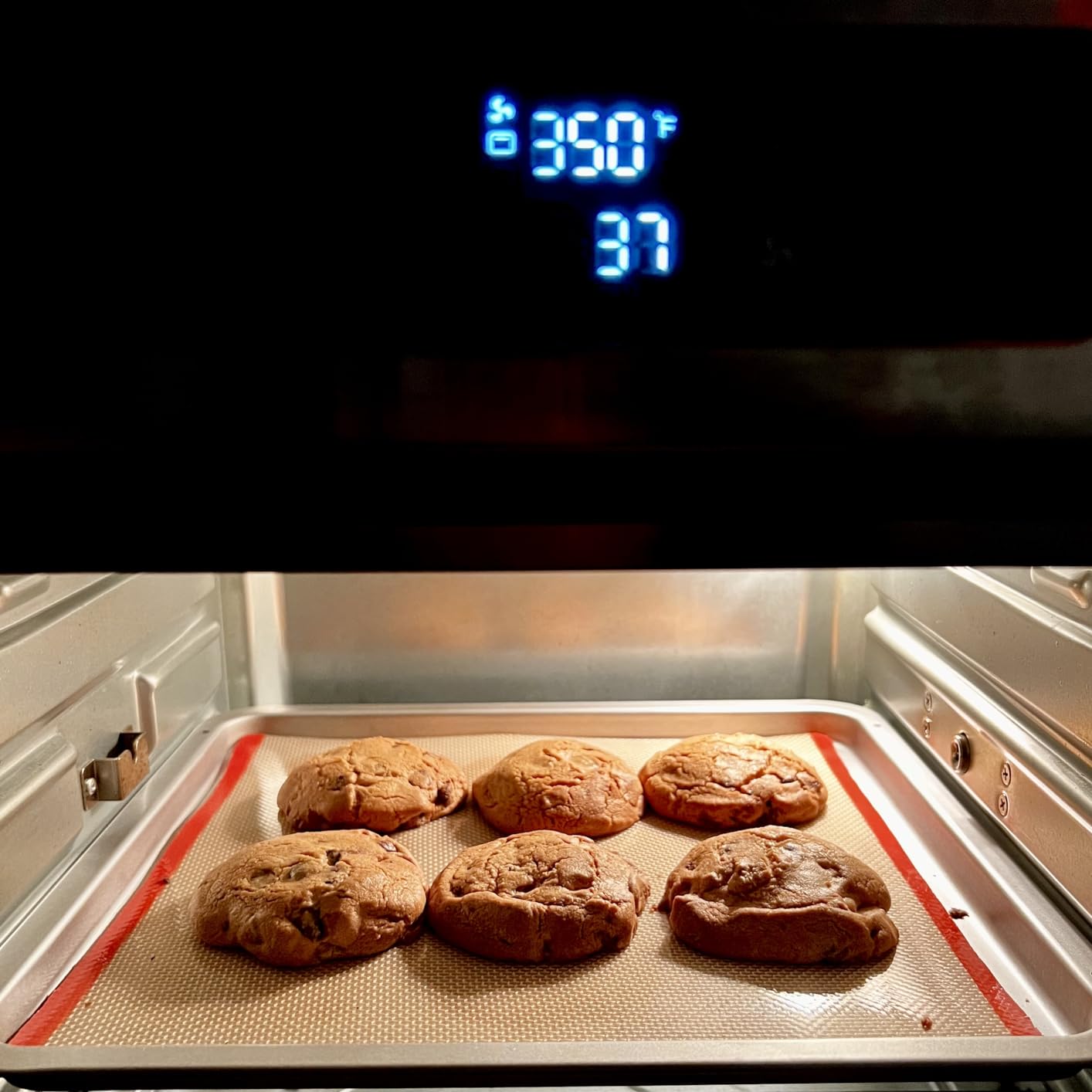 Emeril Lagasse Extra Large French Door Air Fryer Toaster Oven Combo, 24 Cooking Functions and Digital Controls, 7 Accessories Included, Stainless Steel Finish, 26QT Capacity - Customer Photo 3