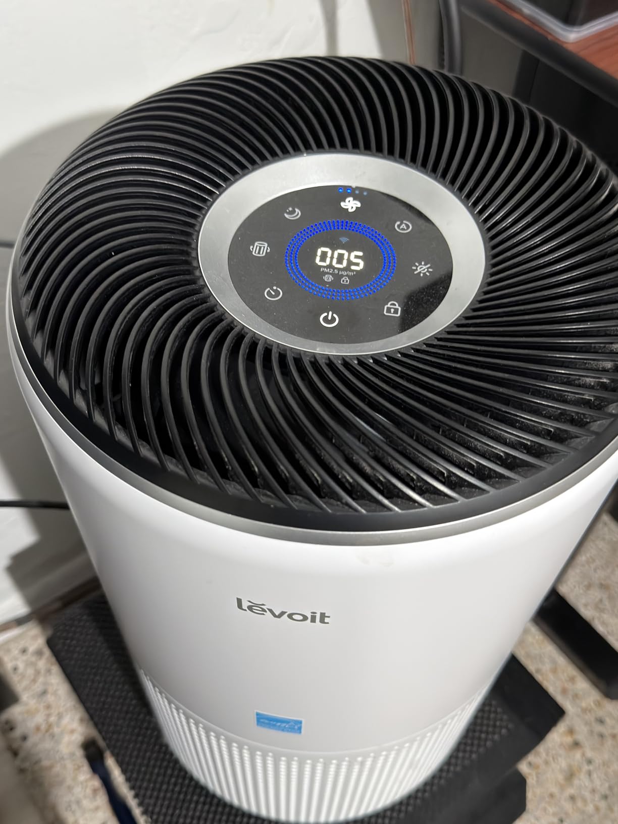 LEVOIT Air Purifiers for Home, Large Room Up to 2933 Ft² With HEPA Sleep Mode, AHAM VERIFIDE, Smart WIFI, PM2.5 Monitor, 3-in-1 Filter For Smoke, Pet Allergies, Dust, Alexa Control, Core 600S-P, White - Customer Photo 2