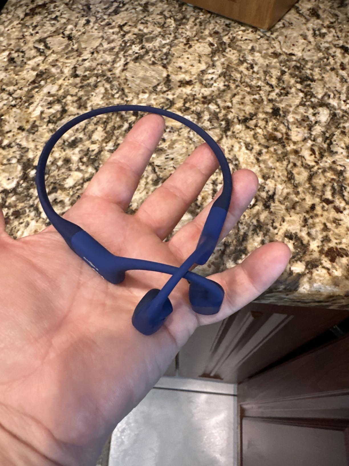 SHOKZ OpenRun Bone Conduction Headphones, Open-Ear Bluetooth Wireless Sport Headphones for Running & Workout, Sweat Resistant, Long 8H Playtime, Mic, Hair Band - Standard - Black - Customer Photo 1