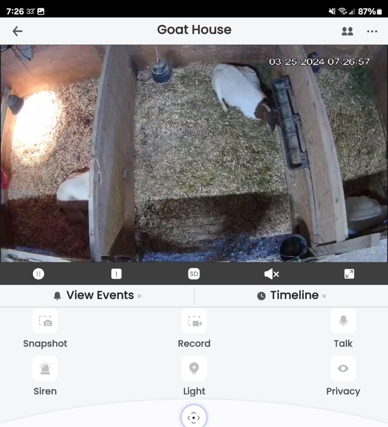 Lorex 2K Pan-Tilt Outdoor WiFi Security Camera | 360° View | Auto-Tracking | Color Night Vision | Person Detection | Warning Light & Siren | IP66 Weatherproof | 32GB MicroSD Included | No Monthly Fee - Customer Photo 2