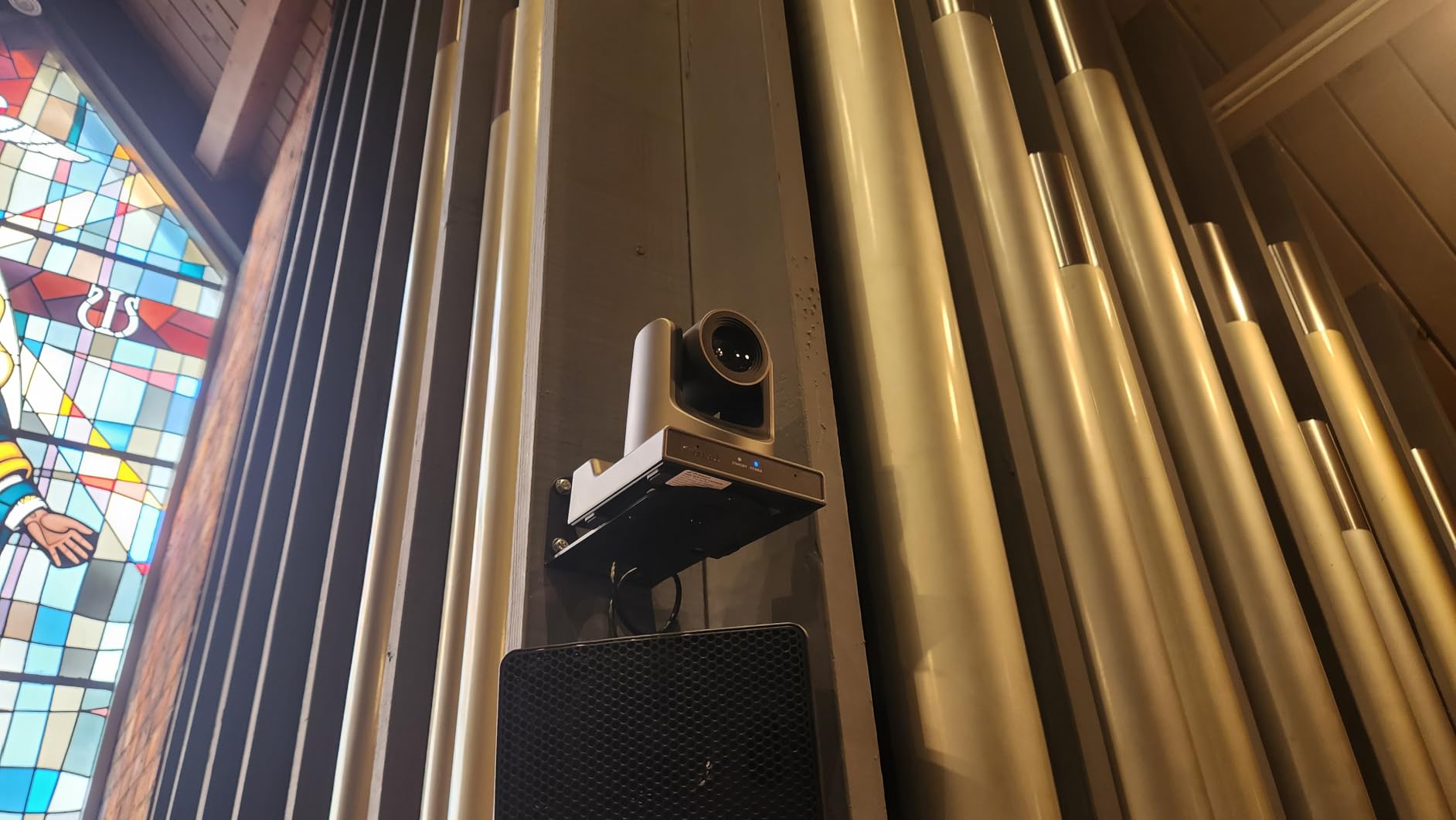 NDI PTZ Camera Gen 5, 30X Optical Zoom, AI Auto Tracking, 3G-SDI USB LAN PoE HDMI PTZ Camera for Church Broadcast Education Events (Official NDI 6 & NDI HX3 Certified) TEM-30N PRO - Customer Photo 2