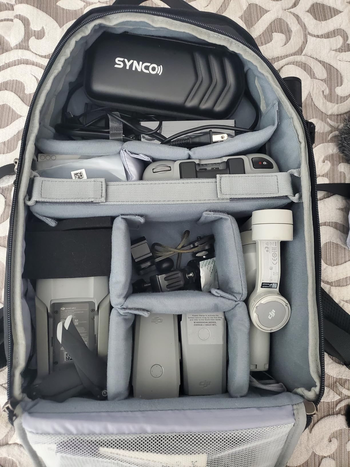 BAGSMART Camera Bag, DSLR SLR Camera Backpack Fits up to 15.6