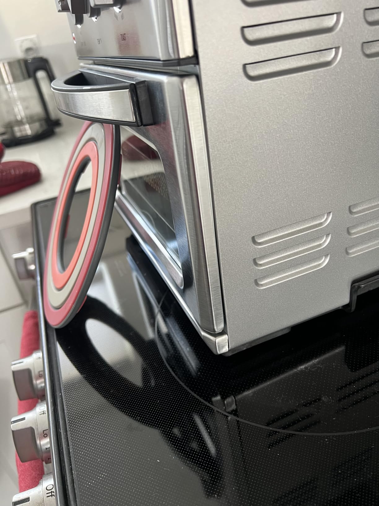 Cuisinart Compact Air Fryer Toaster Oven, Stainless Steel Fryer with 6-in-1 Functions, Adjustable Temperature, Includes Oven Rack, Baking Pan and Air Fry Basket, TOA-26 - Customer Photo 1