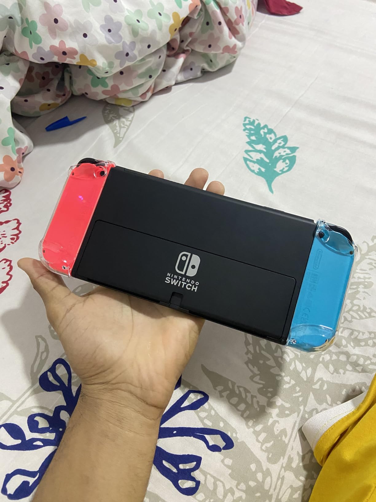 Nintendo Switch OLED Model w/ White Joy-Con (Renewed) - Customer Photo 4