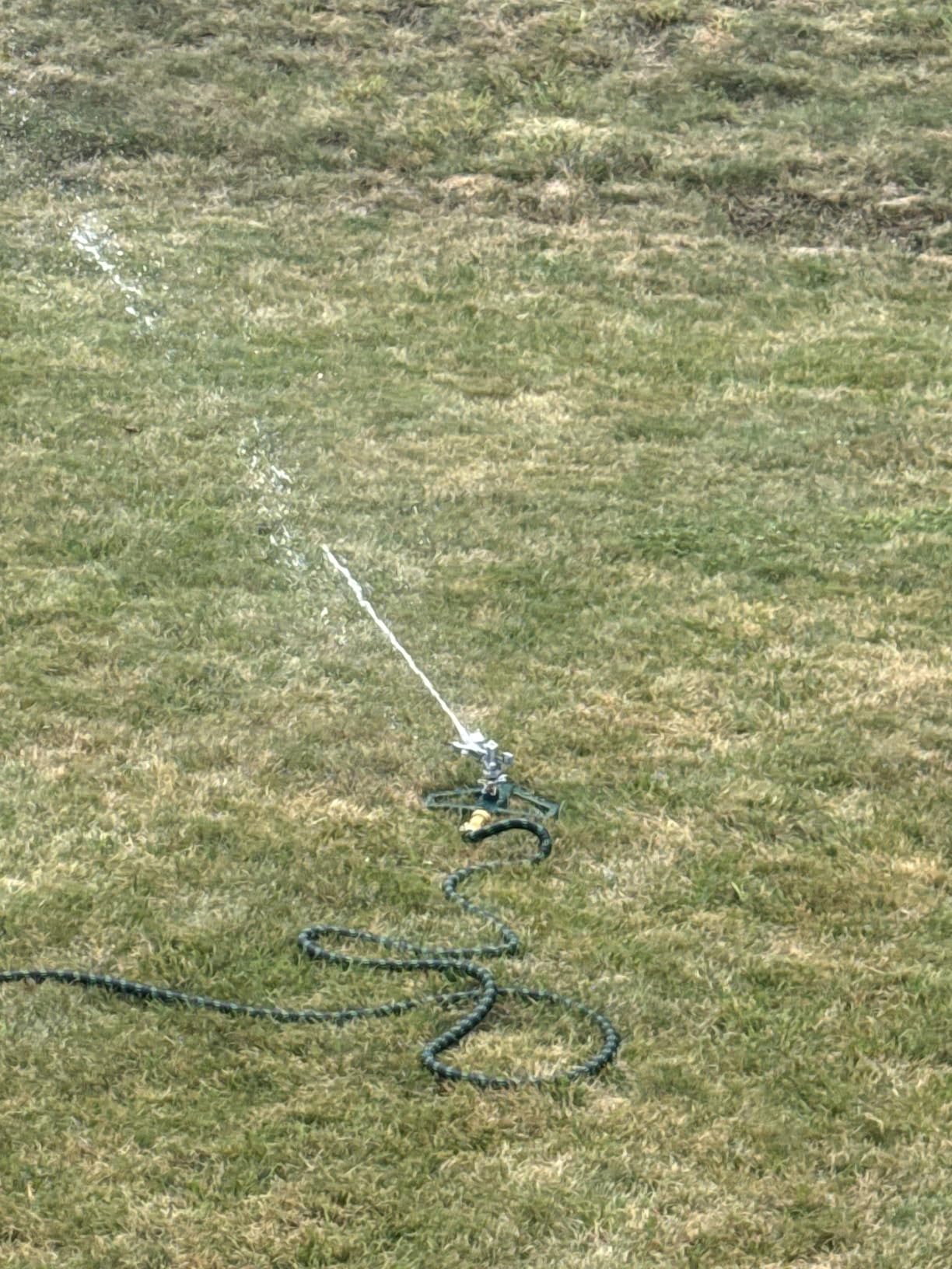 STYDDI Heavy Duty Impact Pulsating Sprinkler for Yard, All Metal Adjustable Rotating Circular Impulse Lawn Sprinkler for Medium to Large Areas, Lawn and Garden, Coverage up to 5,800 Sq. Ft - Customer Photo 2