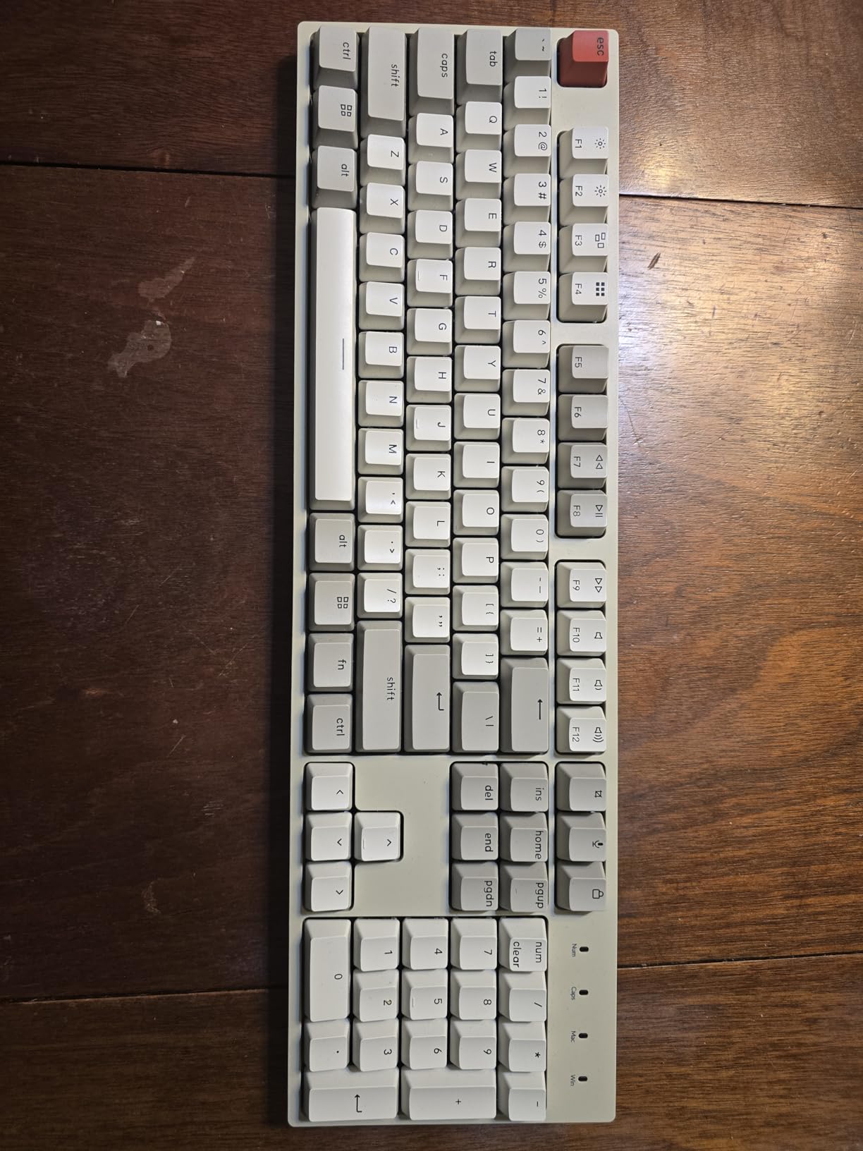 Keychron C2 Full Size Wired Mechanical Keyboard Compatible with Mac, Keychron Brown Switch, 104 Keys ABS Retro Color Keycaps Gaming Keyboard for Windows, USB-C Type-C Braid Cable - Customer Photo 1