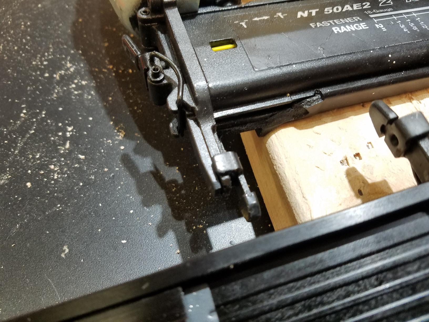 WEN 18-Gauge 3/8-Inch to 2-Inch Pneumatic Brad Nailer Kit with Case and Nails - Compatible with Any Air Compressor (61723K) - Customer Photo 2